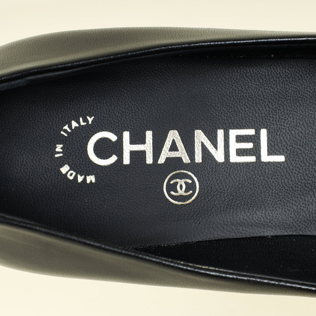 Chanel Black CC Pearl Pump 36