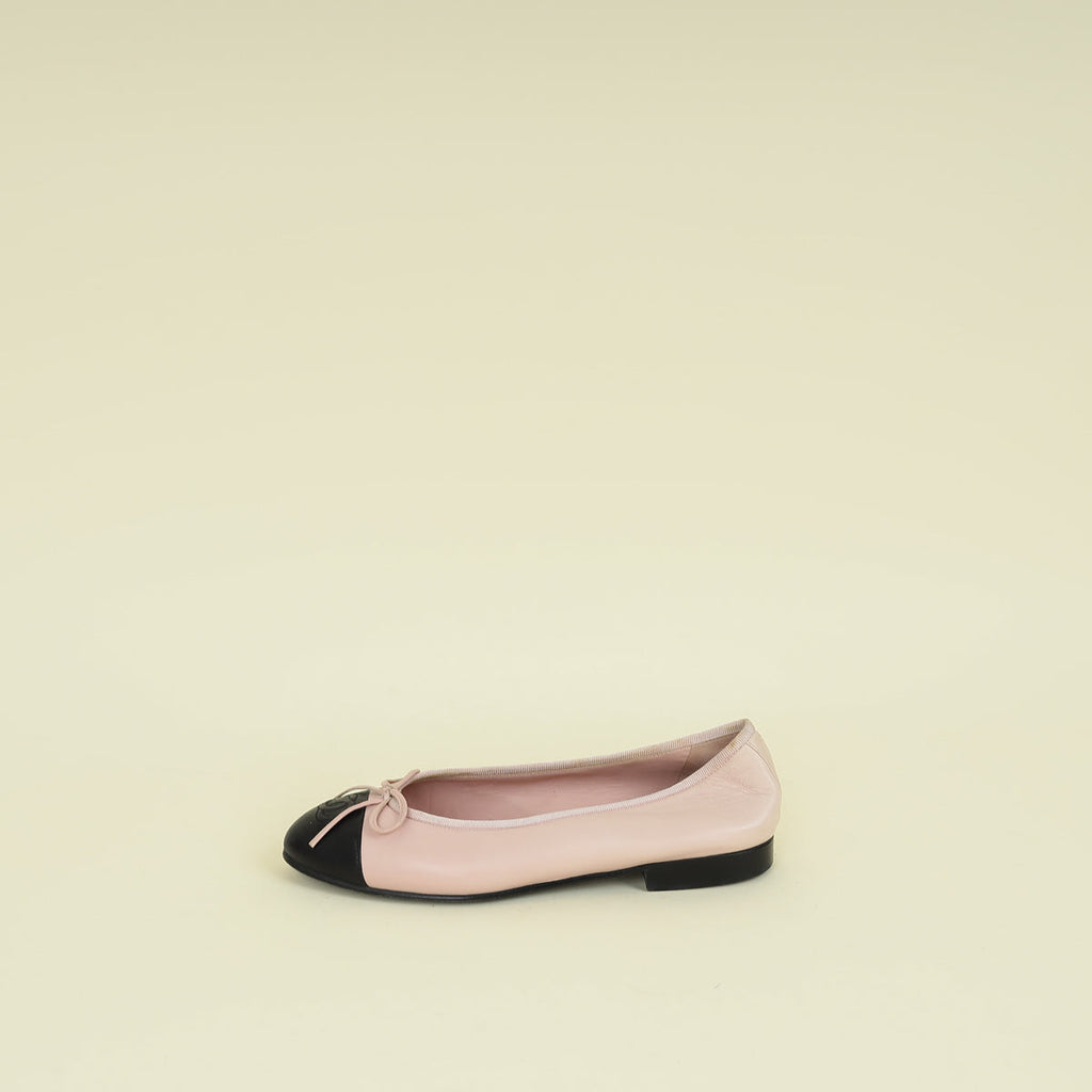 Chanel Bicolor CC Cap Toe Flat Ballerina 36