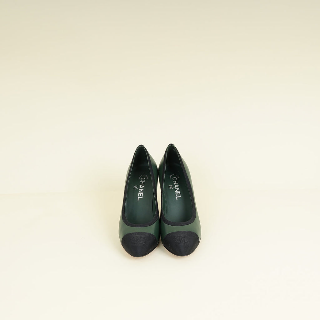 Chanel Bicolor CC Cap Toe Pumps 37.5