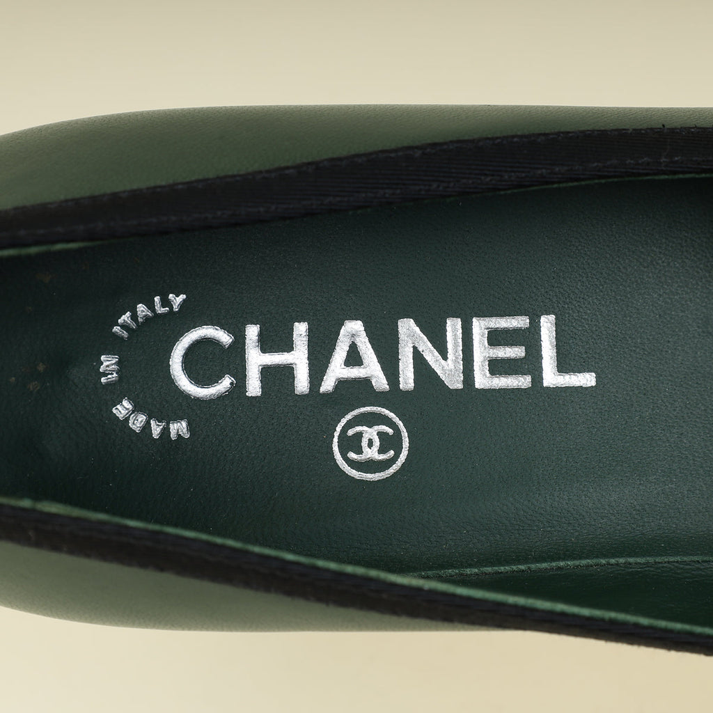 Chanel Bicolor CC Cap Toe Pumps 37.5