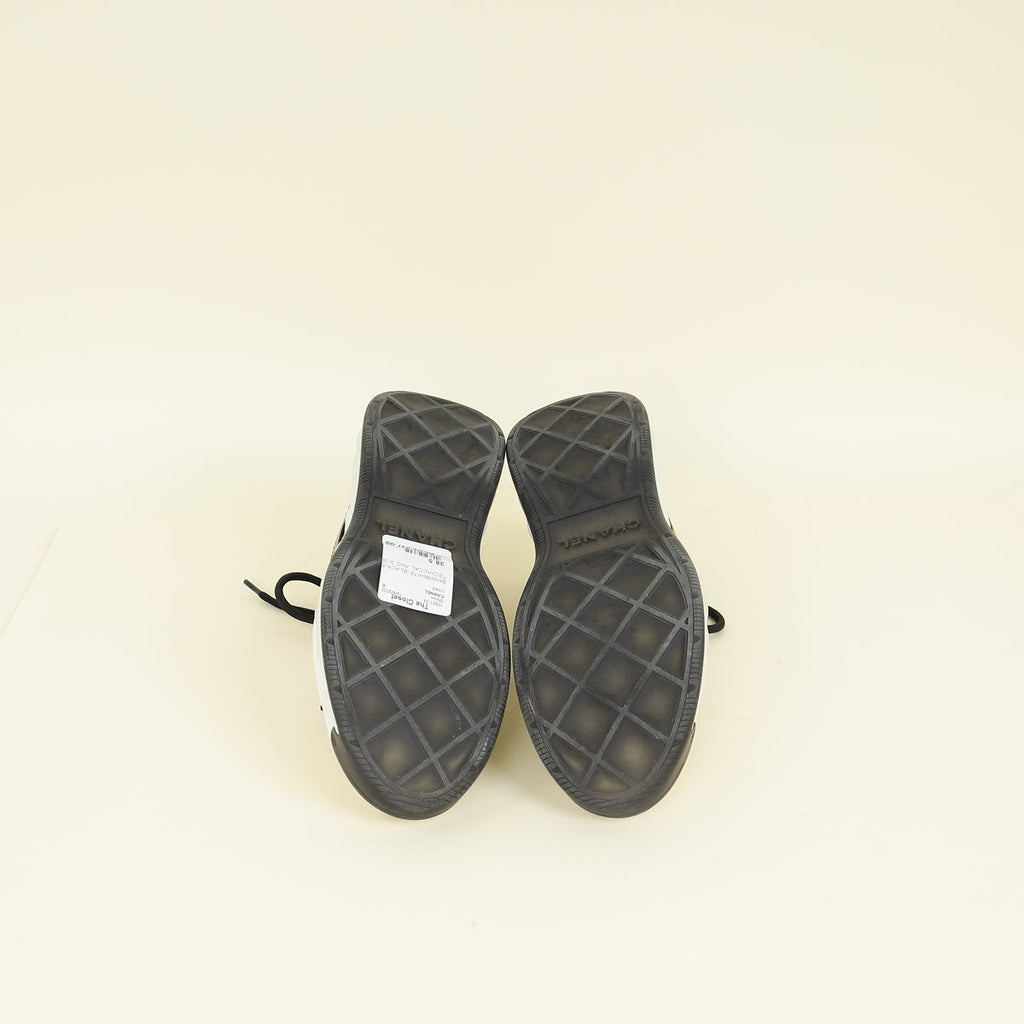 Chanel Bicolor CC Trainer Sneaker 38.5