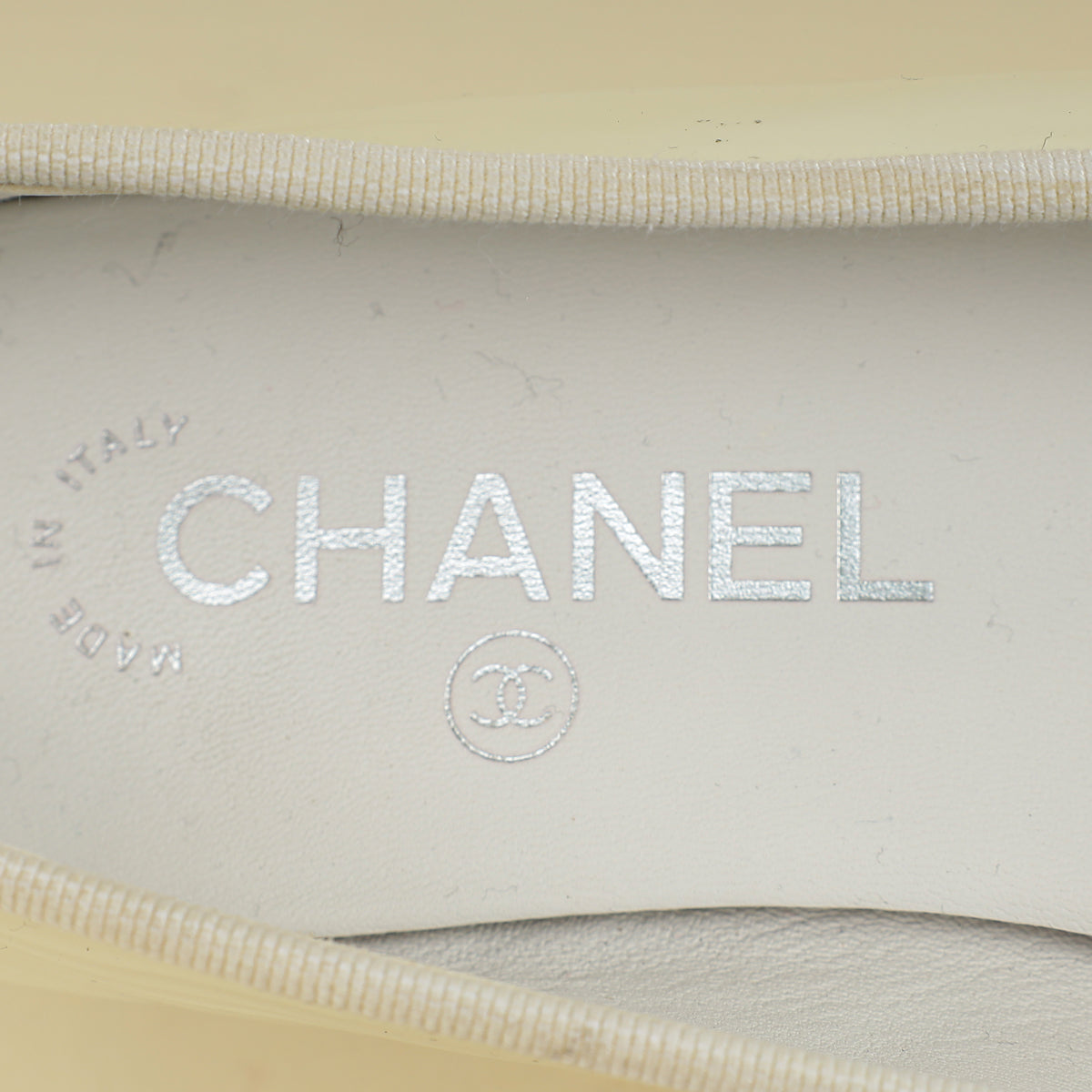 Chanel White CC Cap Toe Flat Ballerina 38