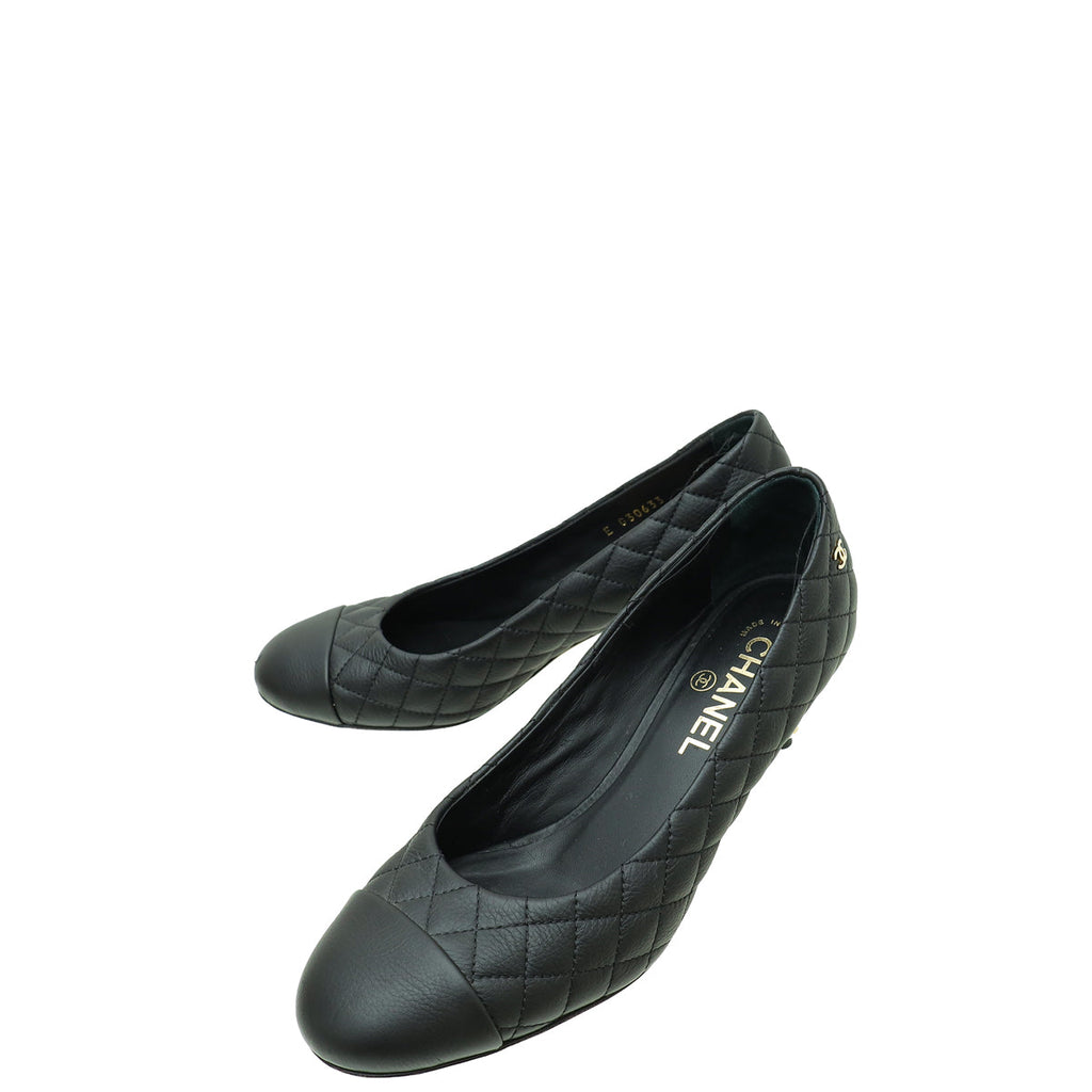 Chanel Black CC Cap Toe Quilted Pump 38