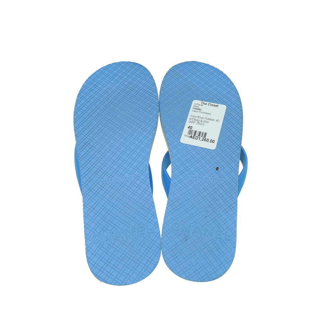 Chanel Bicolor CC Camellia Flip Flops Sandals 40