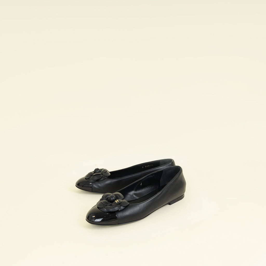 Chanel Black CC Cap Toe Camellia Flower Flat Ballerina 40