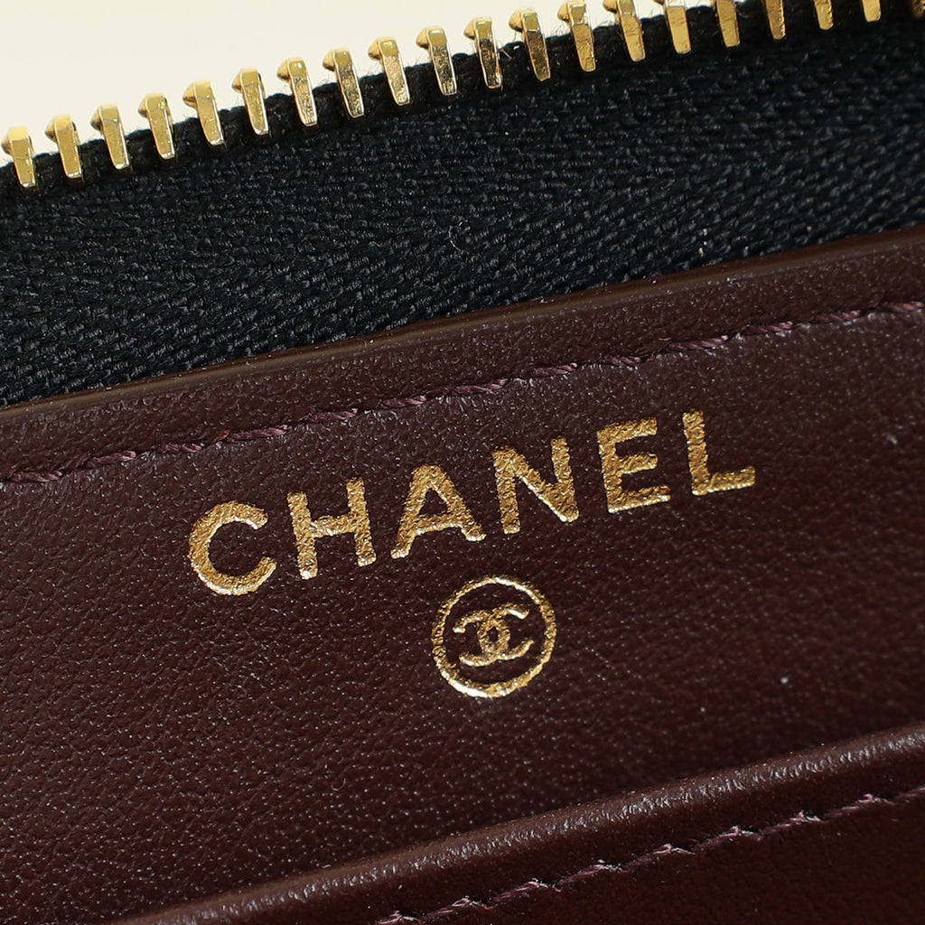 Chanel Black Classic Zipped Long Wallet