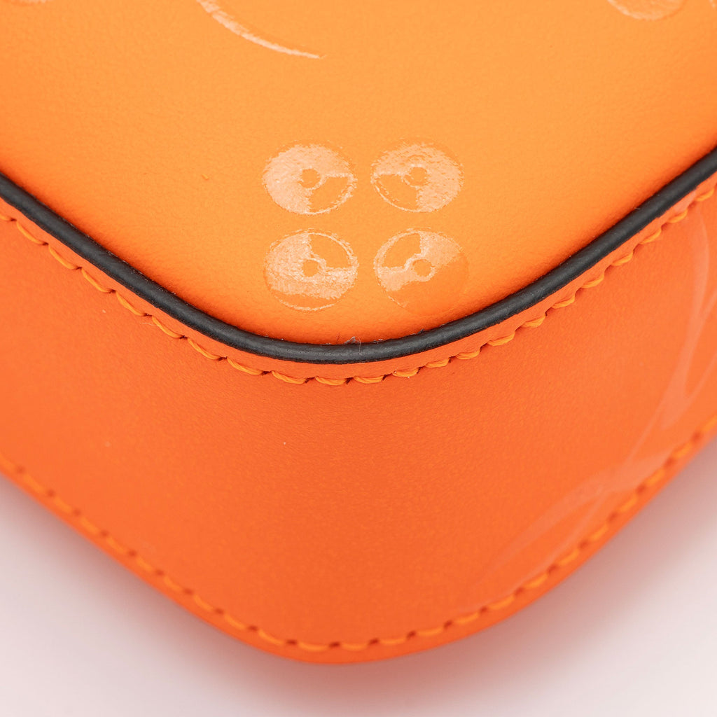 Christian Louboutin Calfskin Loubinthesky Loubila Pouch (SHF-xspmAZ)