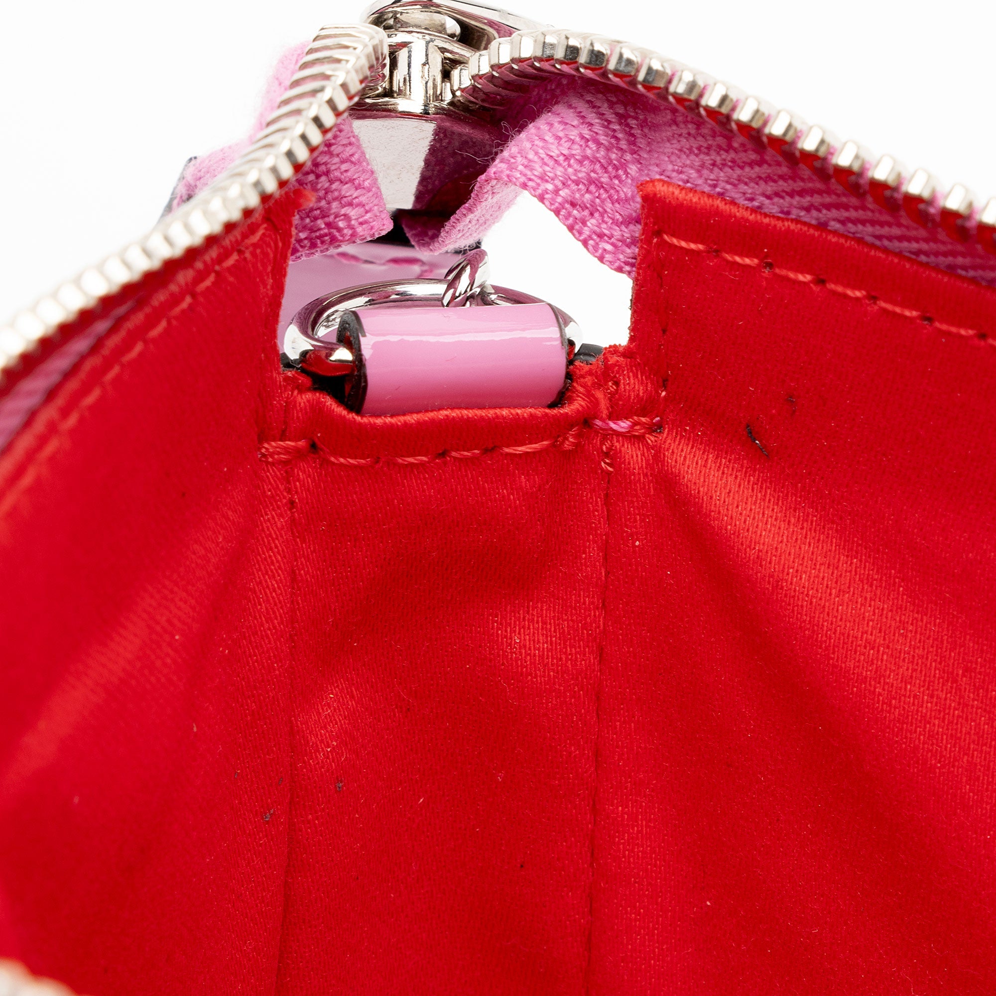 Christian Louboutin Patent Leather Loubila Pouch (SHF-Qi9taM)