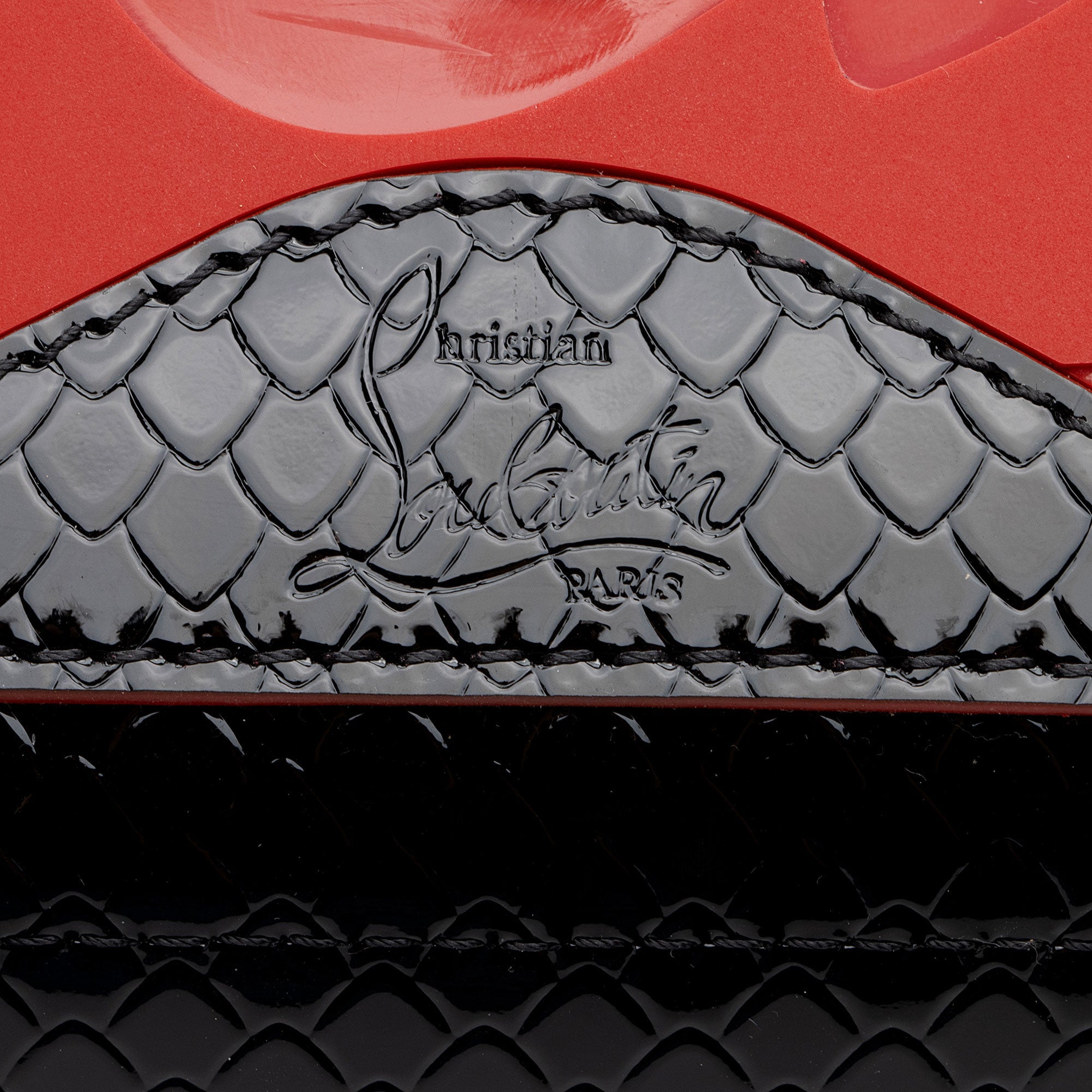 Christian Louboutin Snake Embossed Patent Leather Cabarock Large Tote (SHF-qLc4OG)