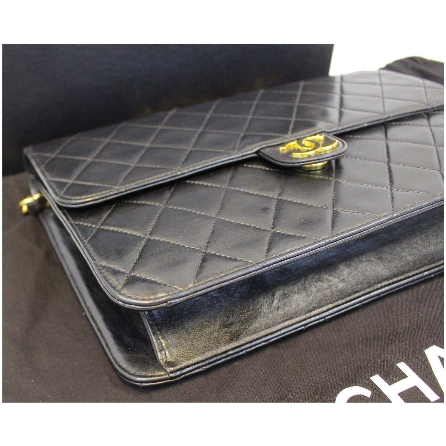 CHANEL Matelasse 25 Lambskin Leather Shoulder Bag Black