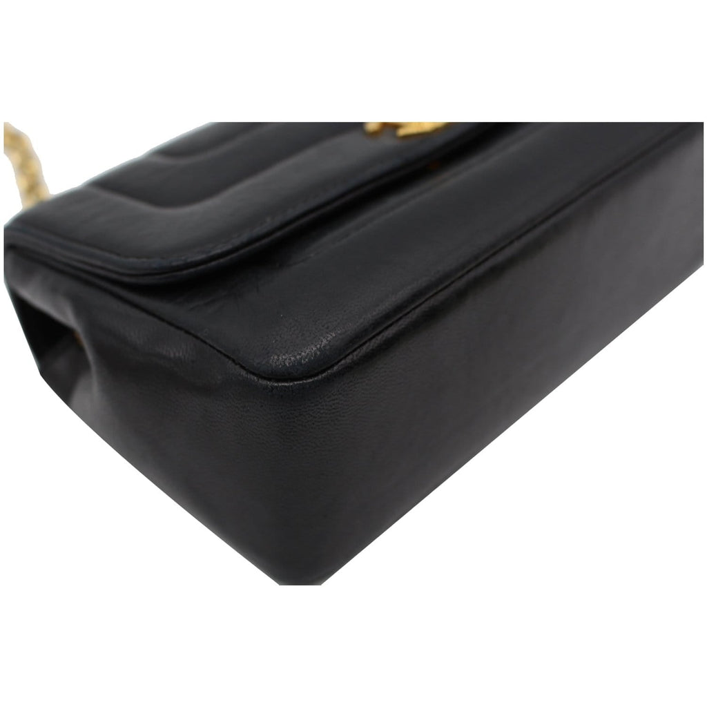 CHANEL Vintage Border Flap Lambskin Shoulder Bag Black