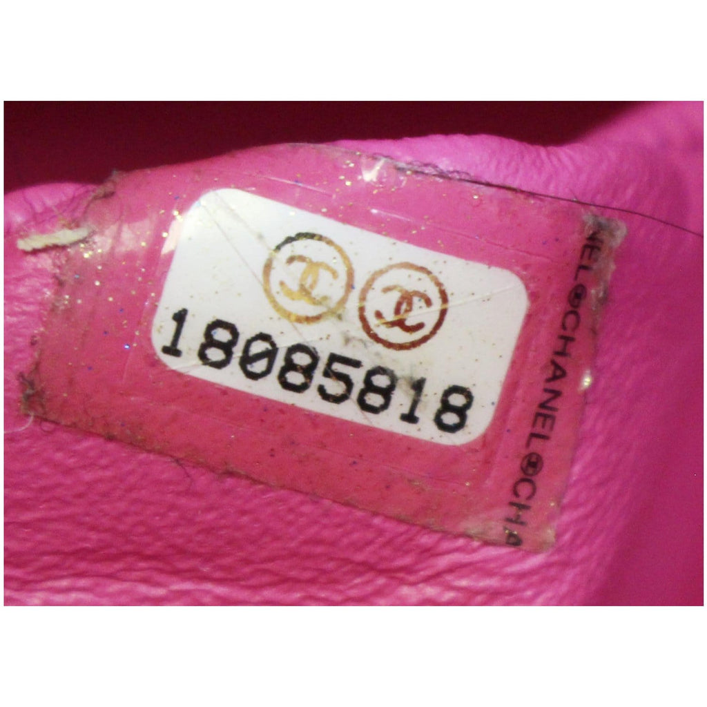 CHANEL Maxi Double Flap Caviar Leather Shoulder Bag Pink