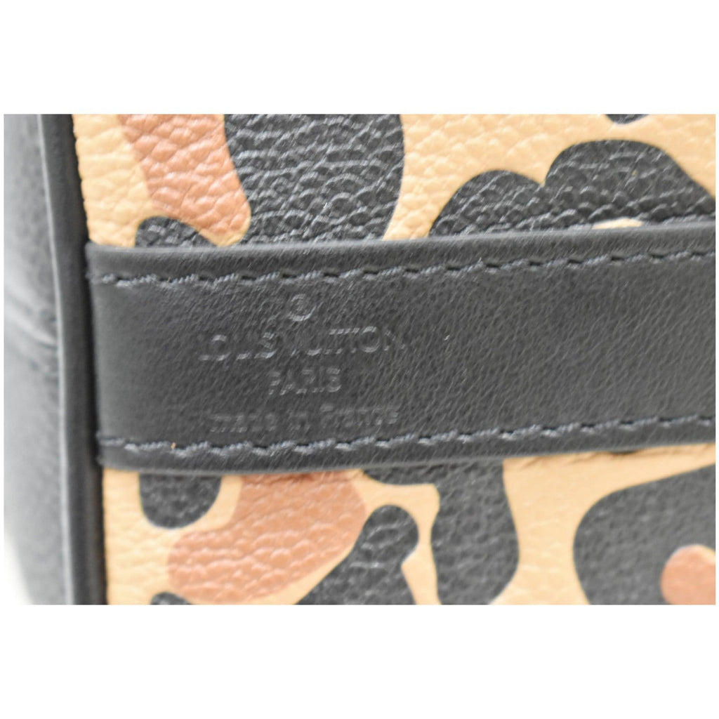 LOUIS VUITTON Speedy 25 Wild At Heart Leather Shoulder Bag Black