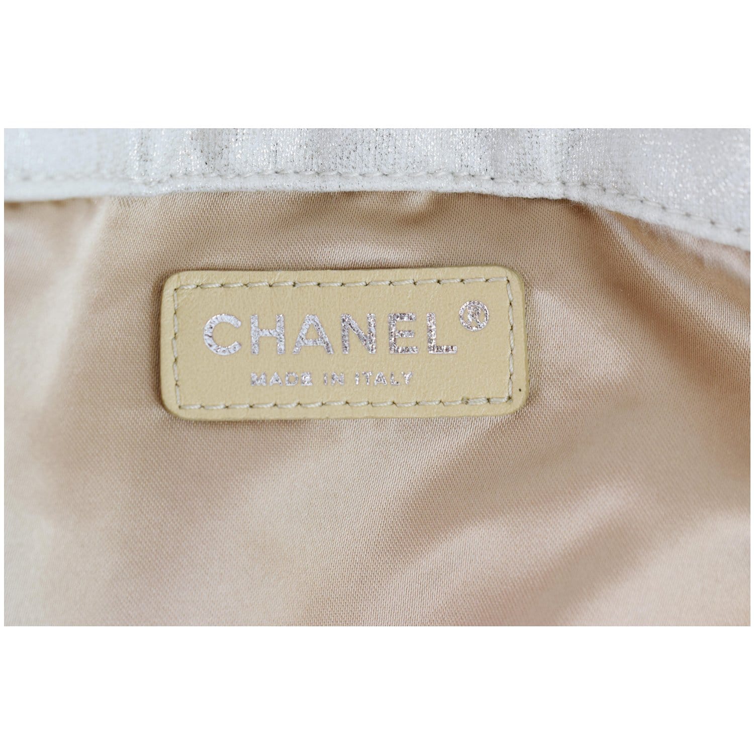 CHANEL LA Large Jersey Quilted Hobo Shoulder Bag White