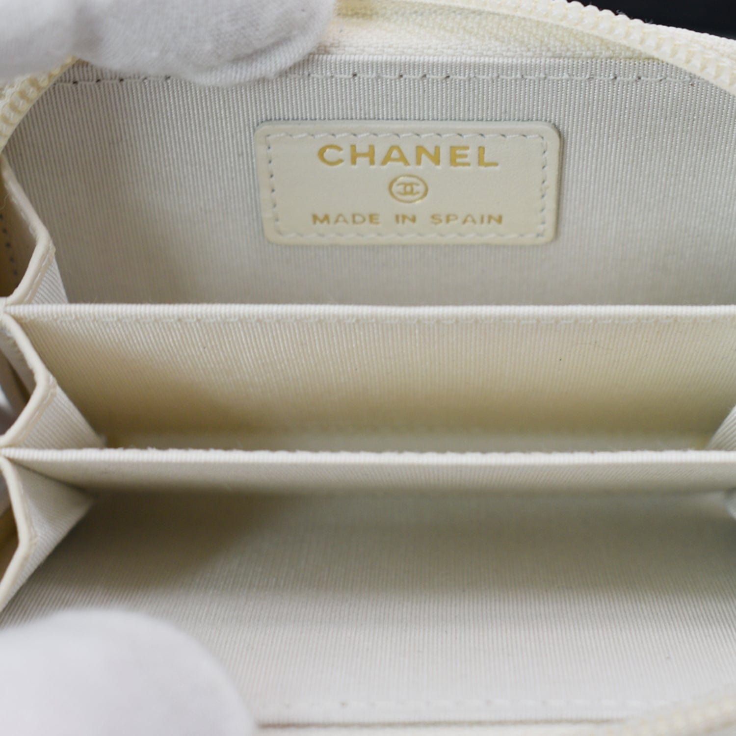 CHANEL Caviar Quilted Small Boy Zip Around Wallet White