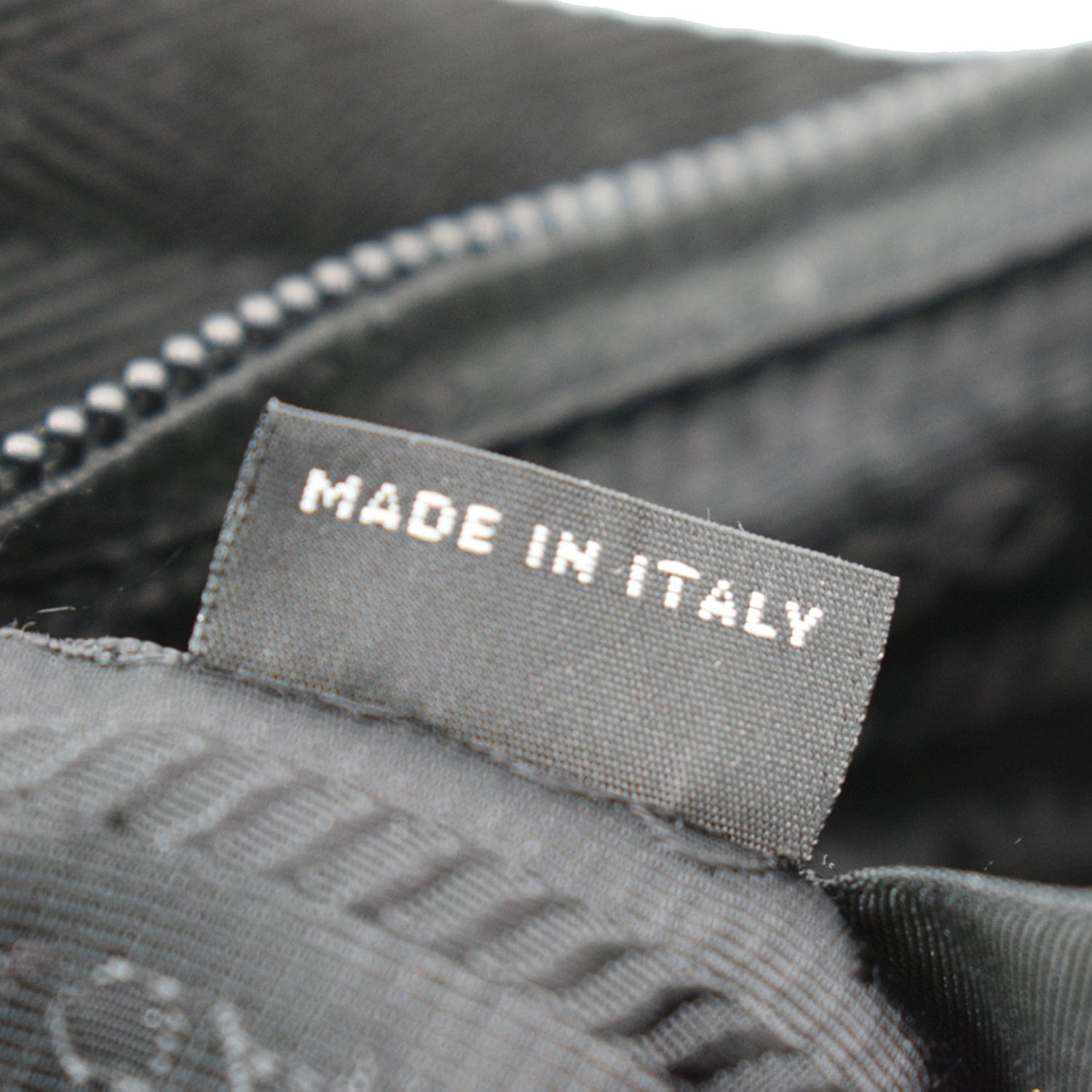 PRADA Re-Edition 2000 Mini Nylon Shoulder Bag Black