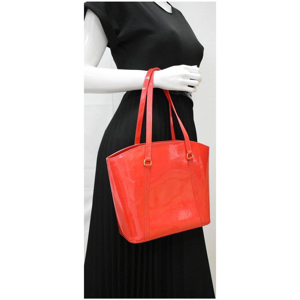 LOUIS VUITTON Avalon MM Monogram Vernis Shoulder Tote Bag Rouge Grenadine