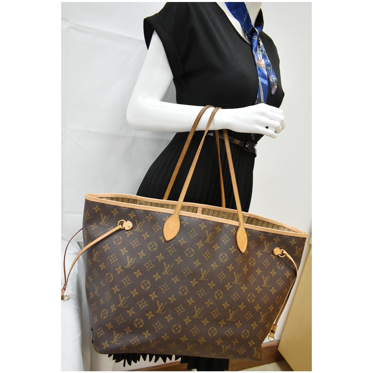 LOUIS VUITTON Neverfull GM Monogram Canvas Tote Shoulder Bag Brown