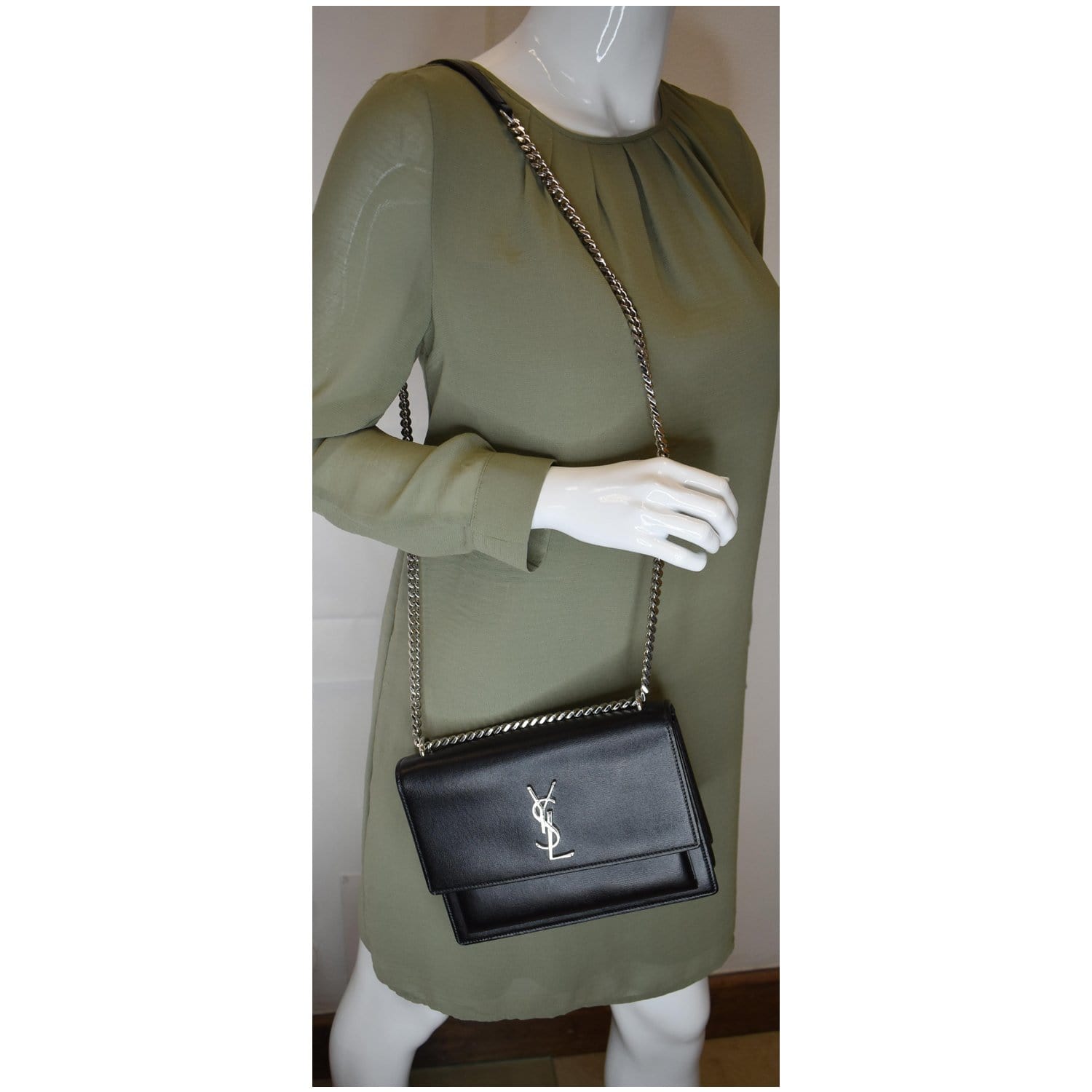 YVES SAINT LAURENT Sunset Medium Leather Shoulder Bag Black
