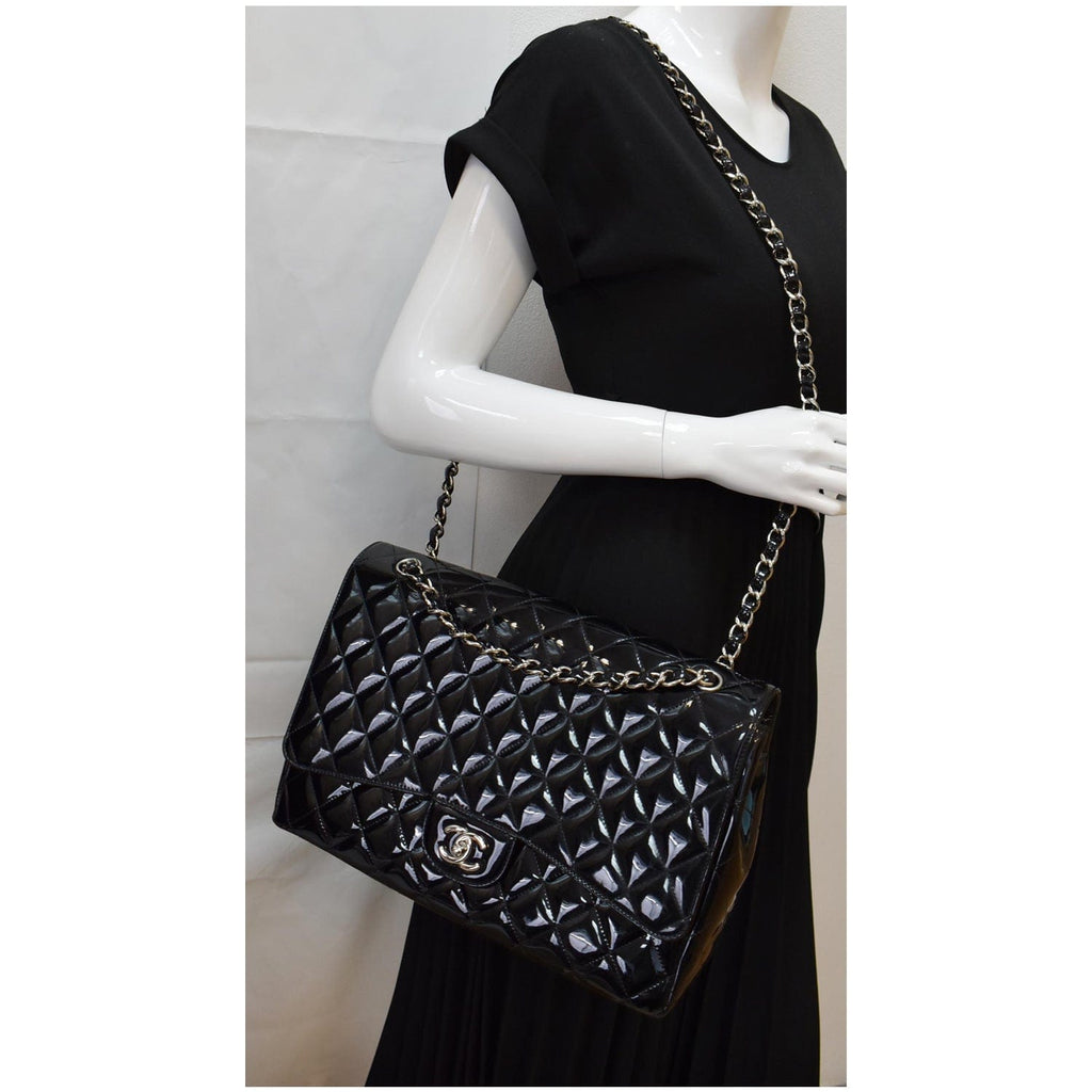 CHANEL Classic Maxi Single Flap Quilted Patent Leather Shoulder Bag Black