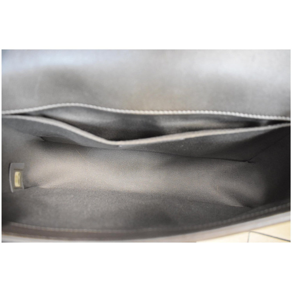 CHANEL Boy Flap with Stingray Lambskin Leather Shoulder Bag Silver