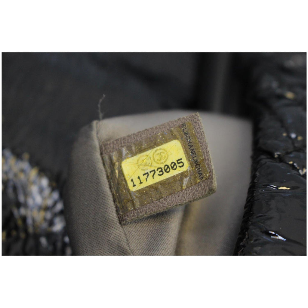CHANEL Quilted Pattern Jumbo Single Flap Bag Black