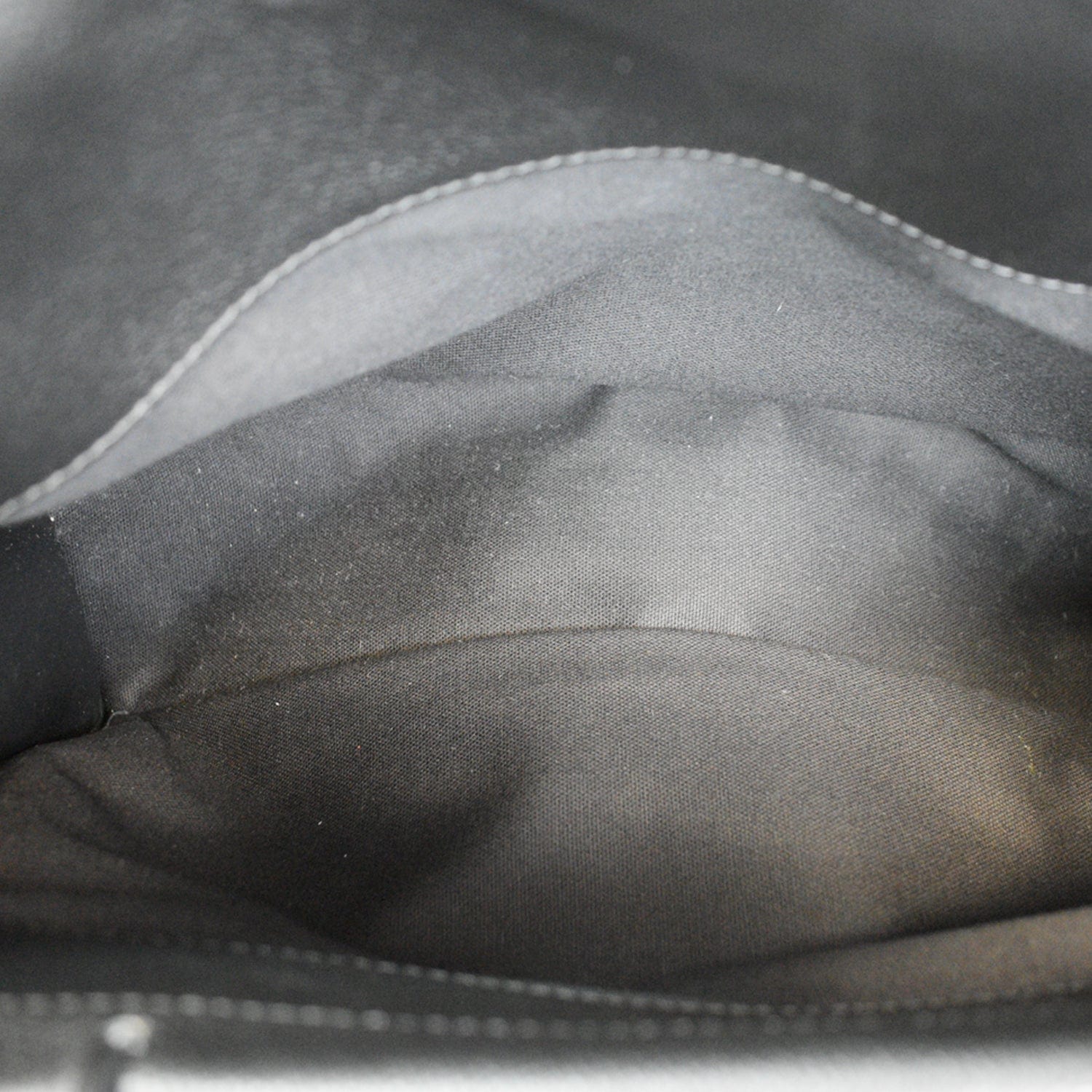 BURBERRY Large Title Leather Tote Bag Black