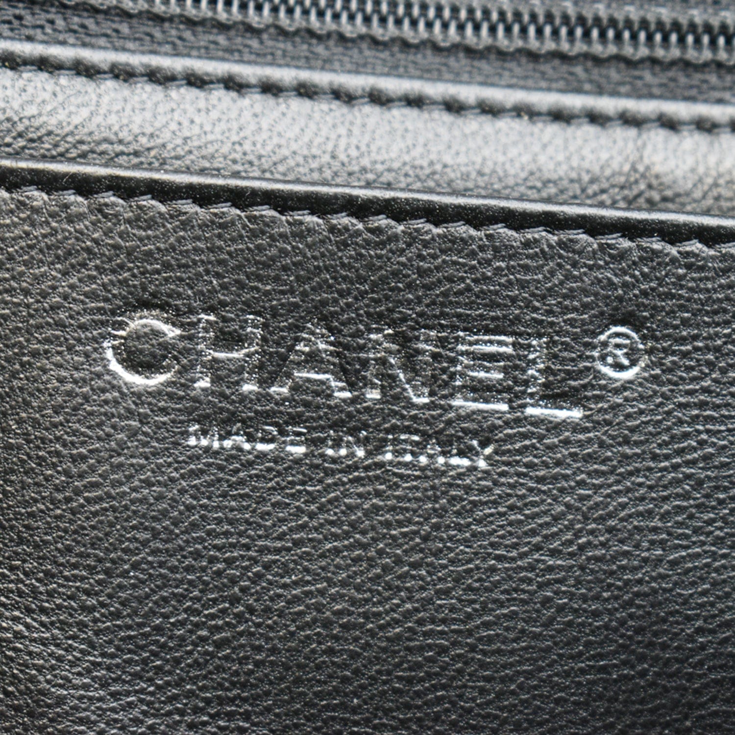 CHANEL Jumbo Classic Single Flap Caviar Leather Shoulder Bag Black