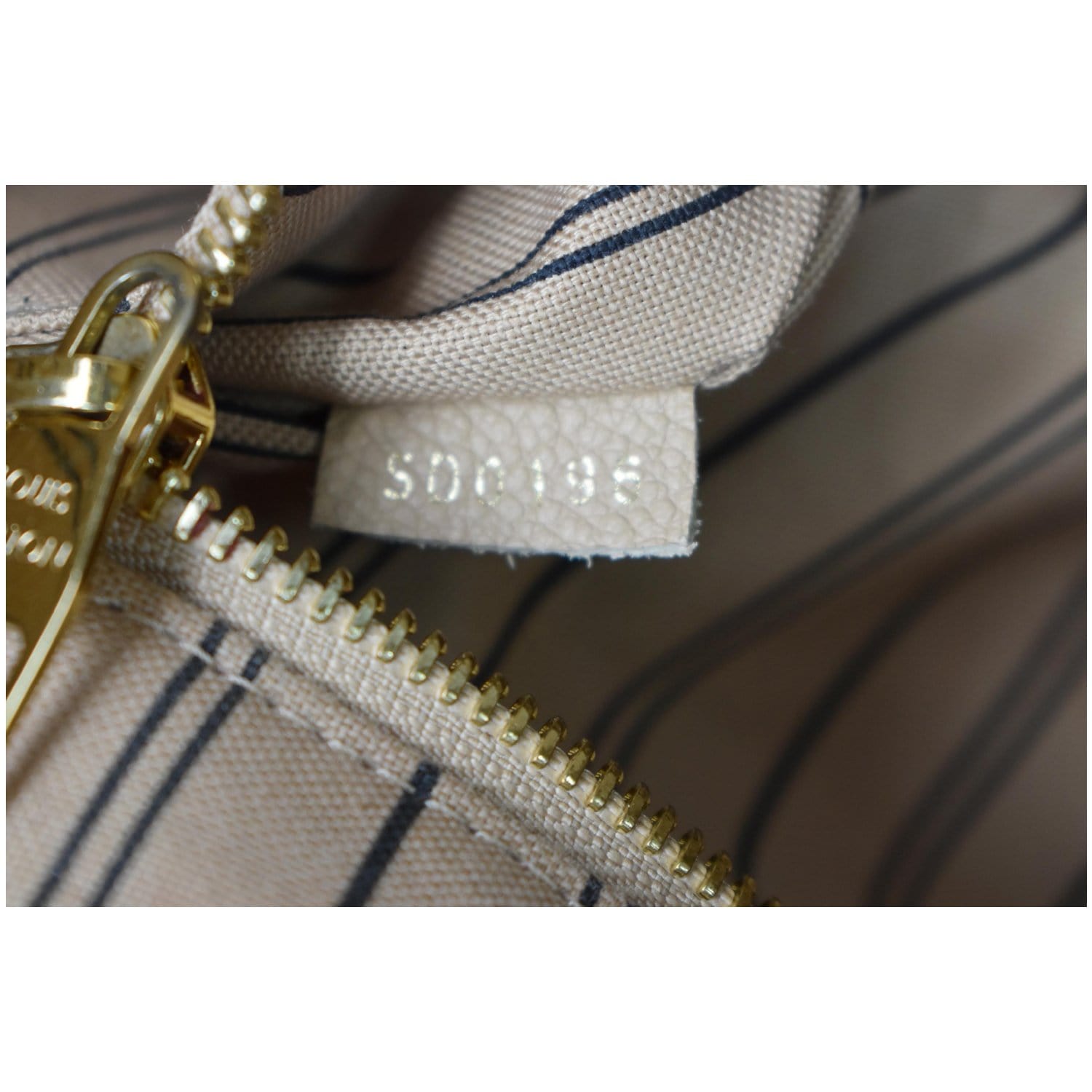 LOUIS VUITTON Pont Neuf MM Monogram Empreinte Leather Shoulder Bag Beige