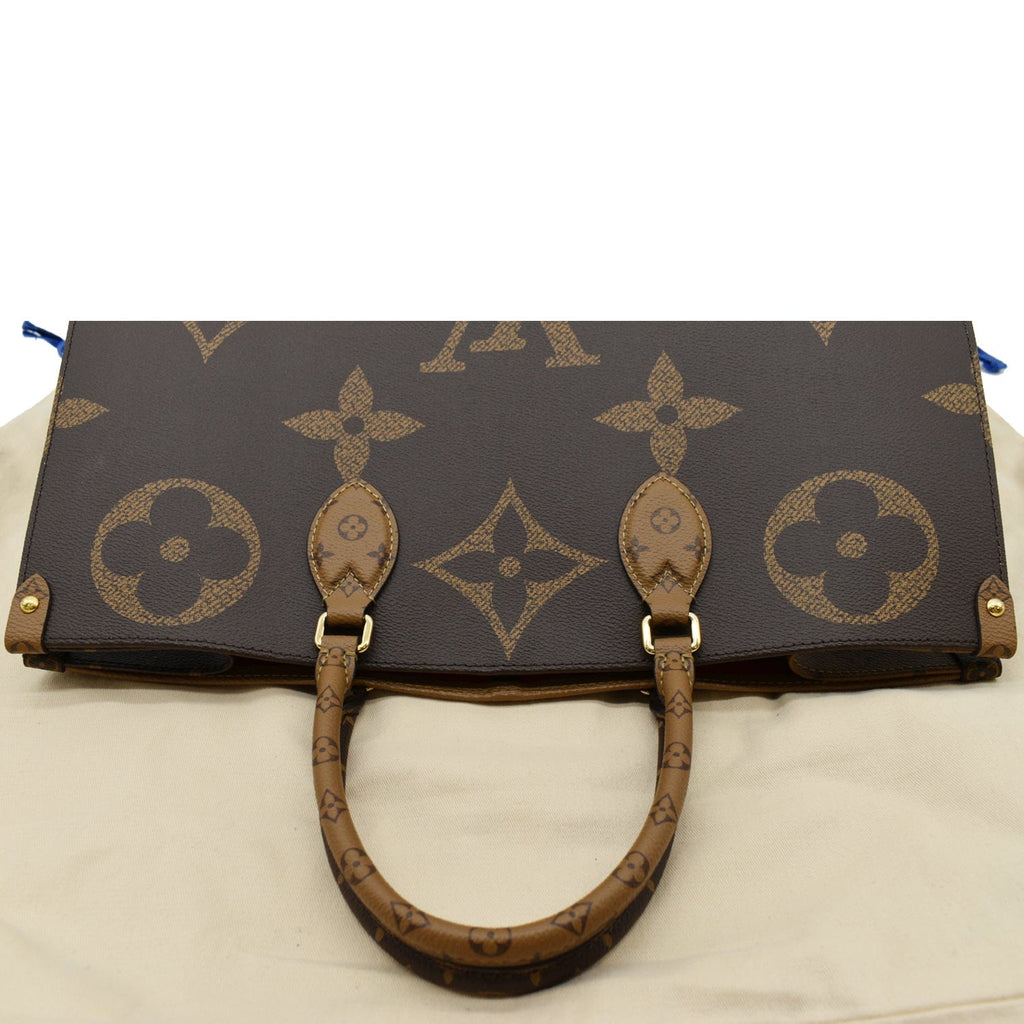 LOUIS VUITTON Onthego GM Giant Monogram Canvas Tote Shoulder Bag Brown