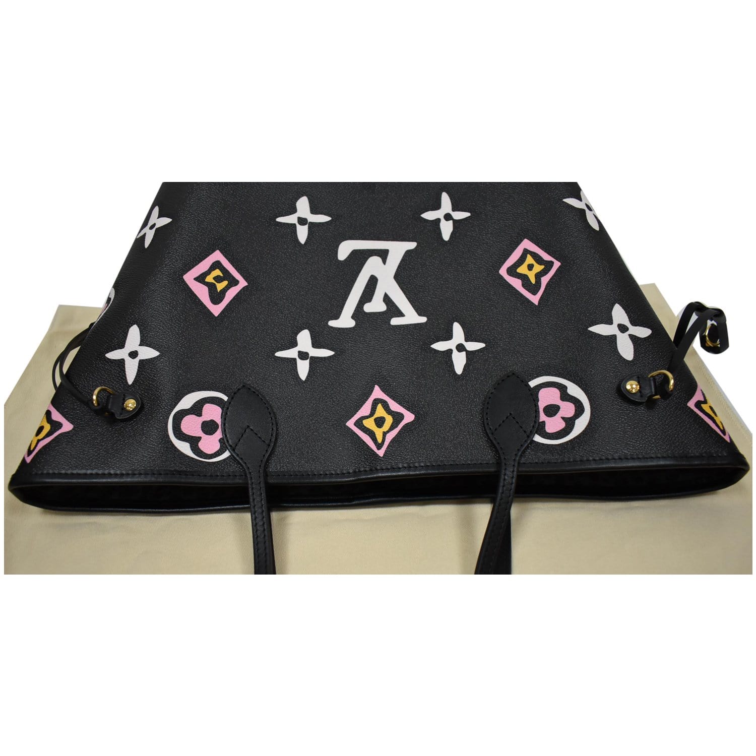 Louis Vuitton Neverfull MM Wild At Heart Monogram Giant Tote Bag Black