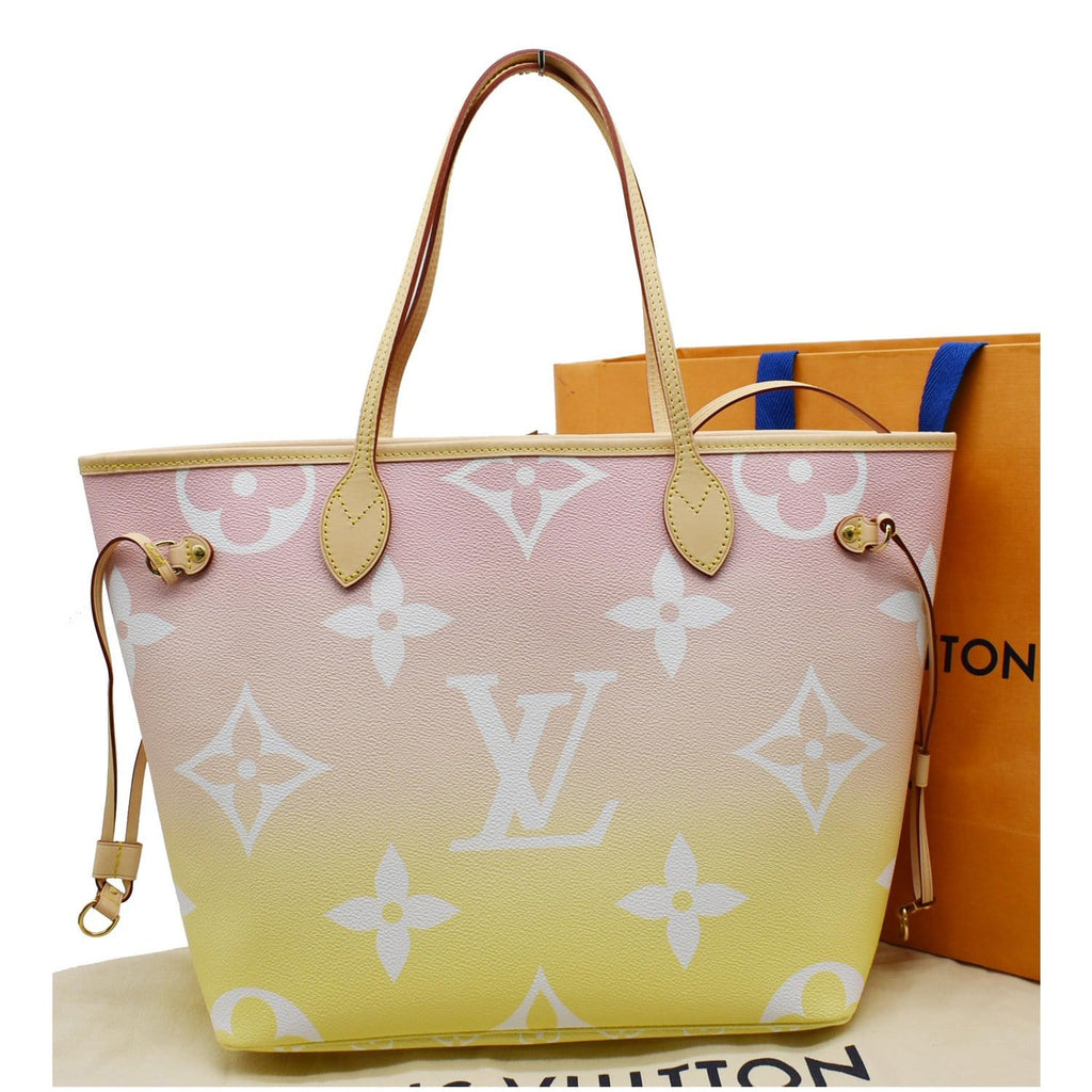 LOUIS VUITTON Neverfull MM Pool Monogram Giant Tote Shoulder Bag Light Pink