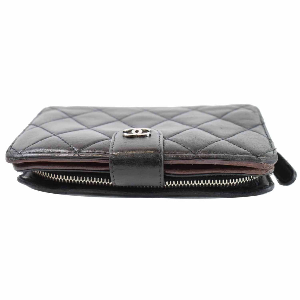 CHANEL CC Lambskin Leather Bifold Wallet Black