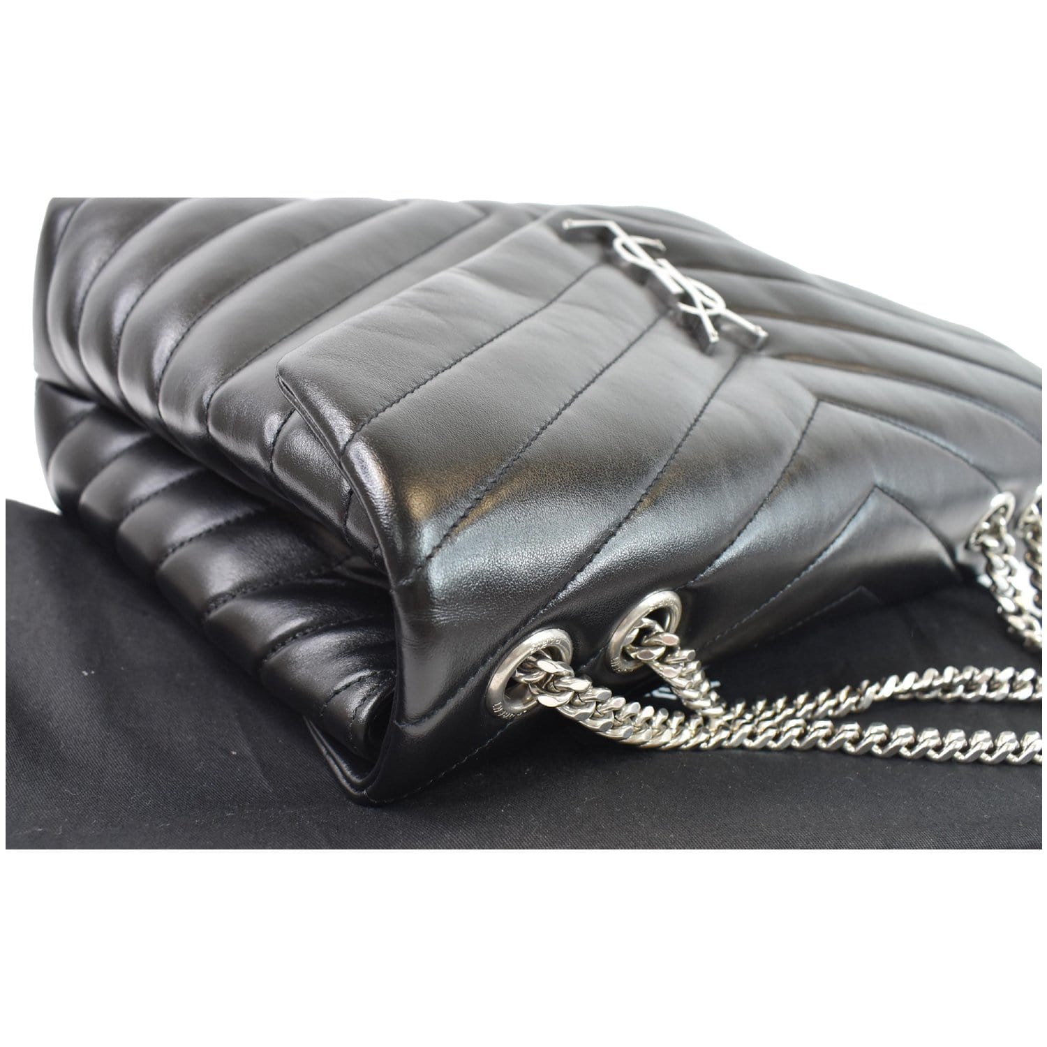 YVES SAINT LAURENT Medium Loulou Calfskin Matelasse Chain Shoulder Bag Black