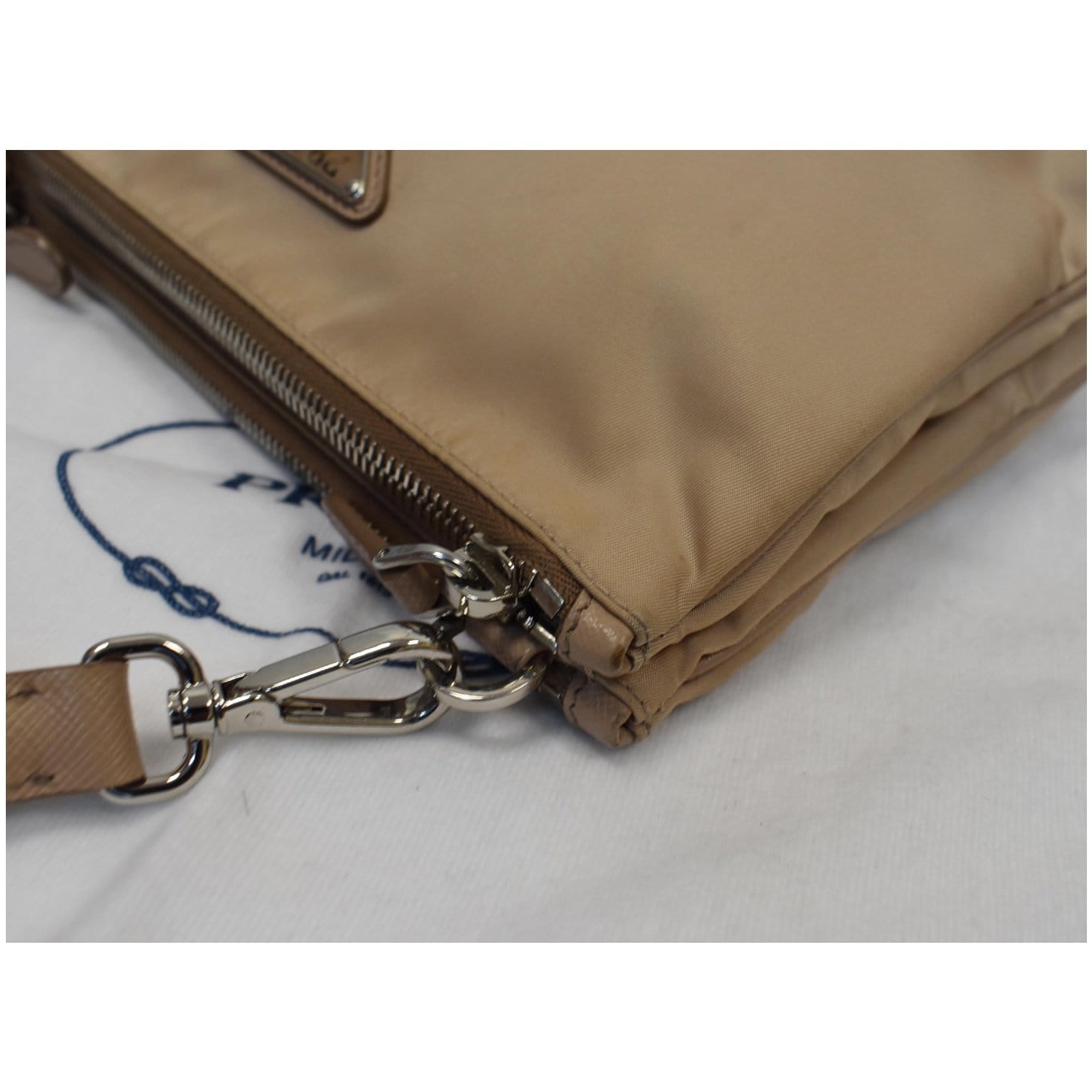 PRADA Re-Edition 2000 Nylon Shoulder Bag Tan