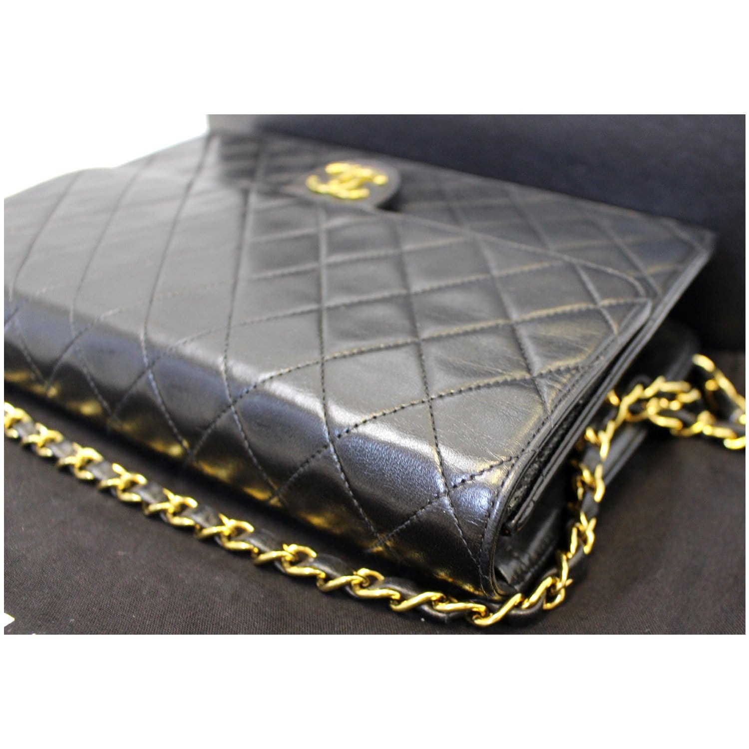 CHANEL Matelasse 25 Lambskin Leather Shoulder Bag Black