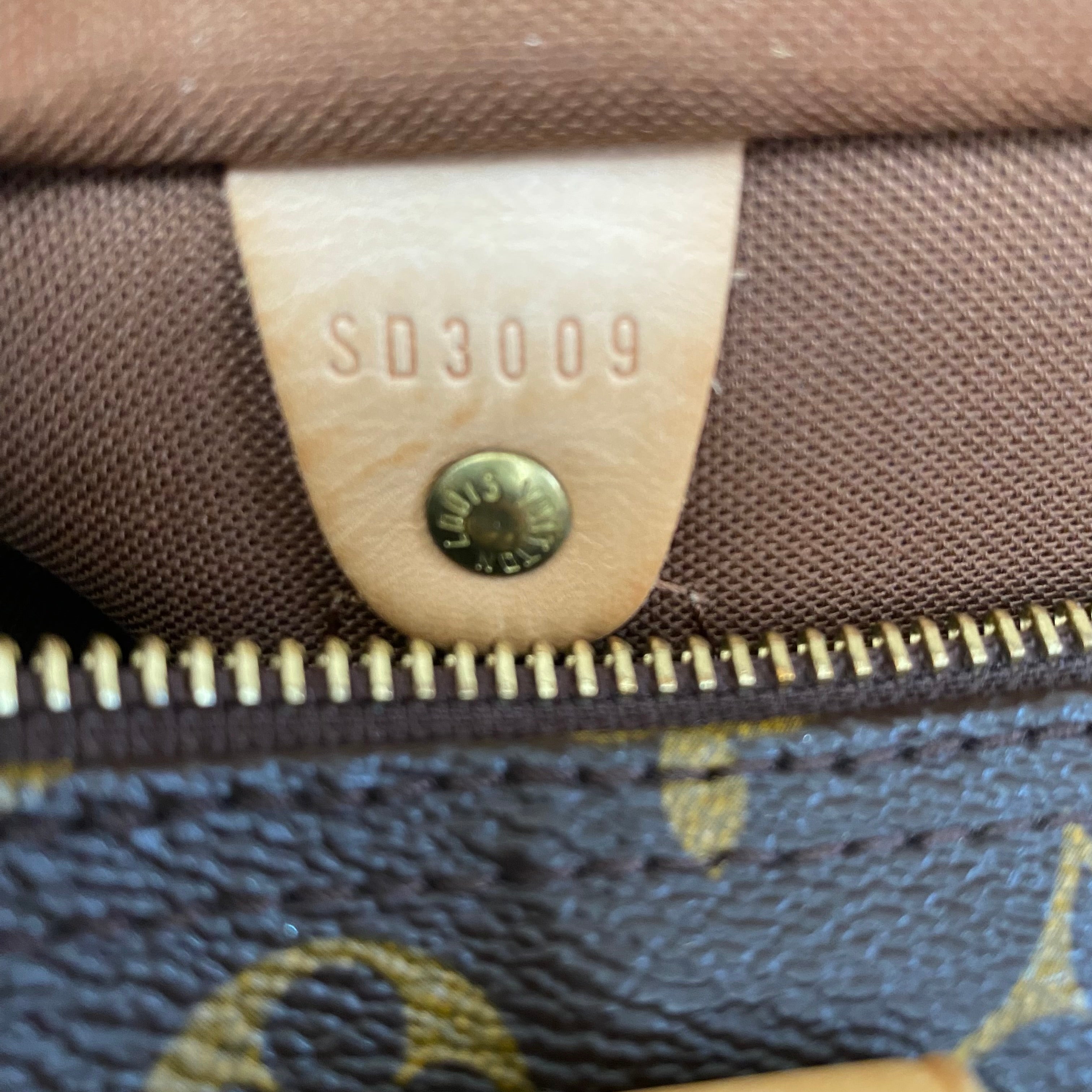 LOUIS VUITTON Monogram Speedy 30