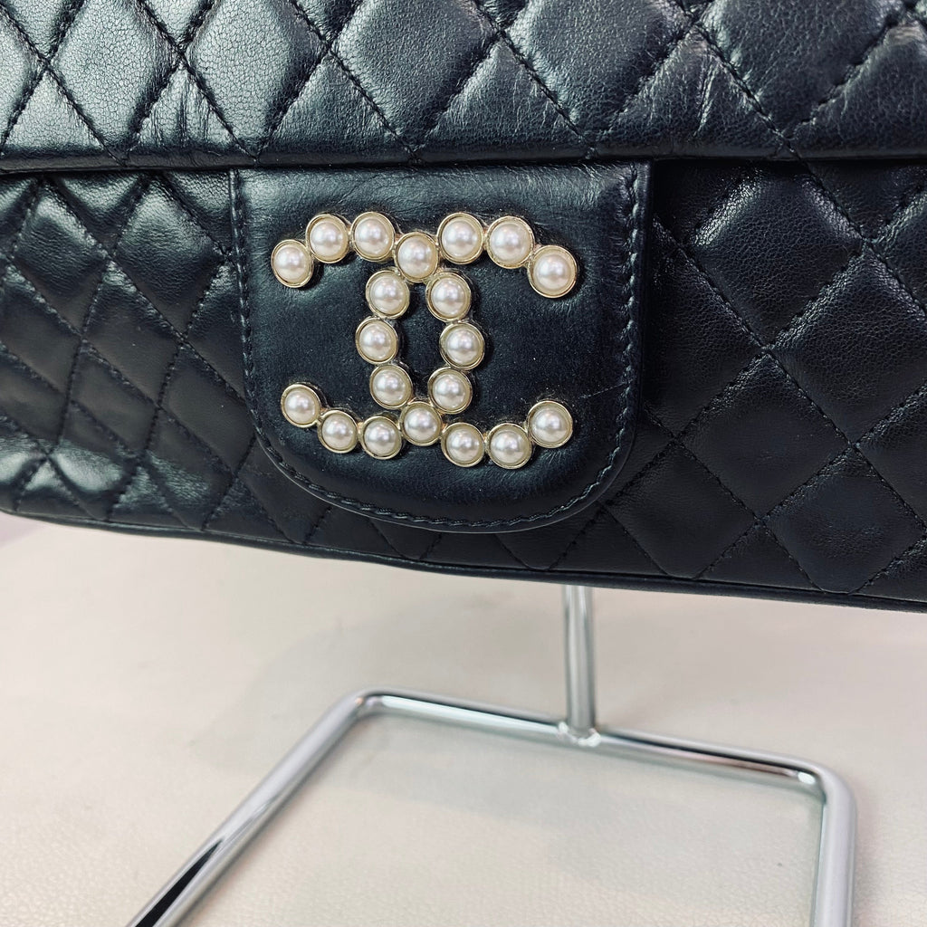 CHANEL Quilted Pearl CC Flap Shoulder Bag Black