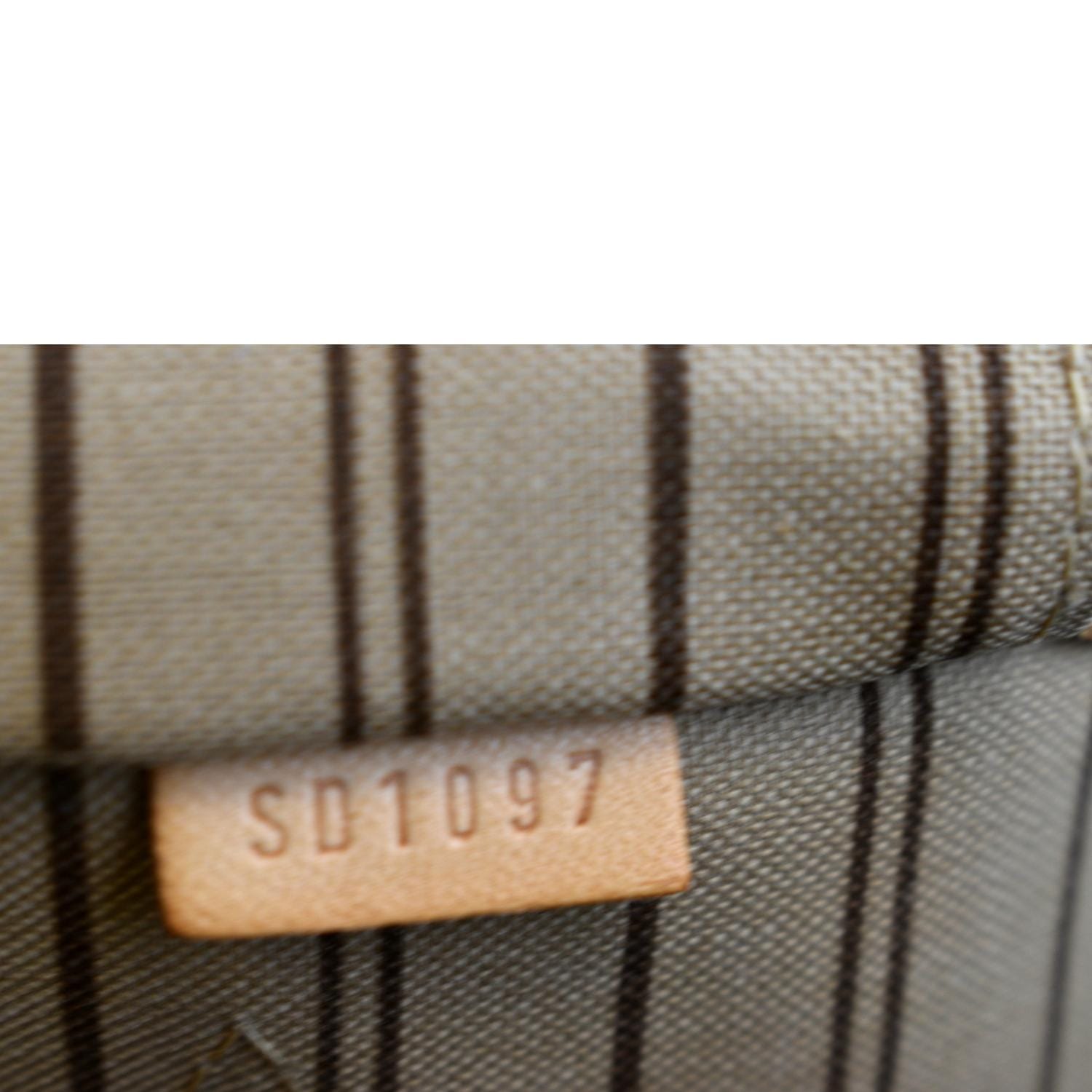 LOUIS VUITTON Neverfull MM Monogram Canvas Tote Bag Brown