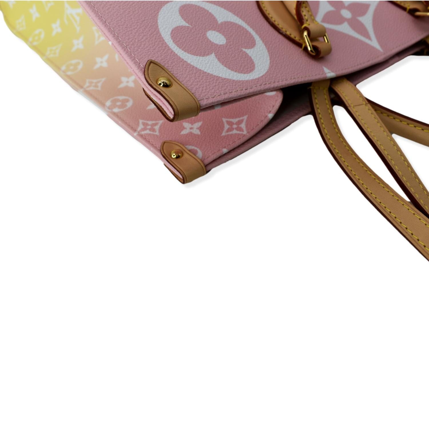LOUIS VUITTON Pool Onthego GM Monogram Shoulder Bag Pink
