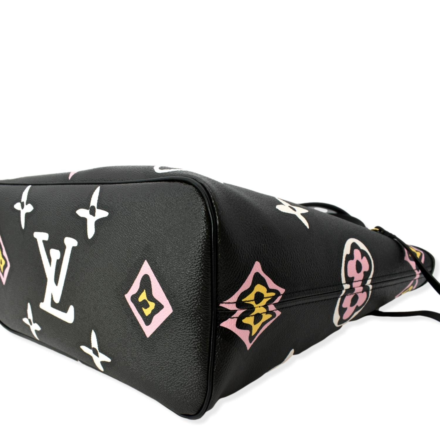 Louis Vuitton Neverfull MM Wild At Heart Monogram Giant Tote Bag Black