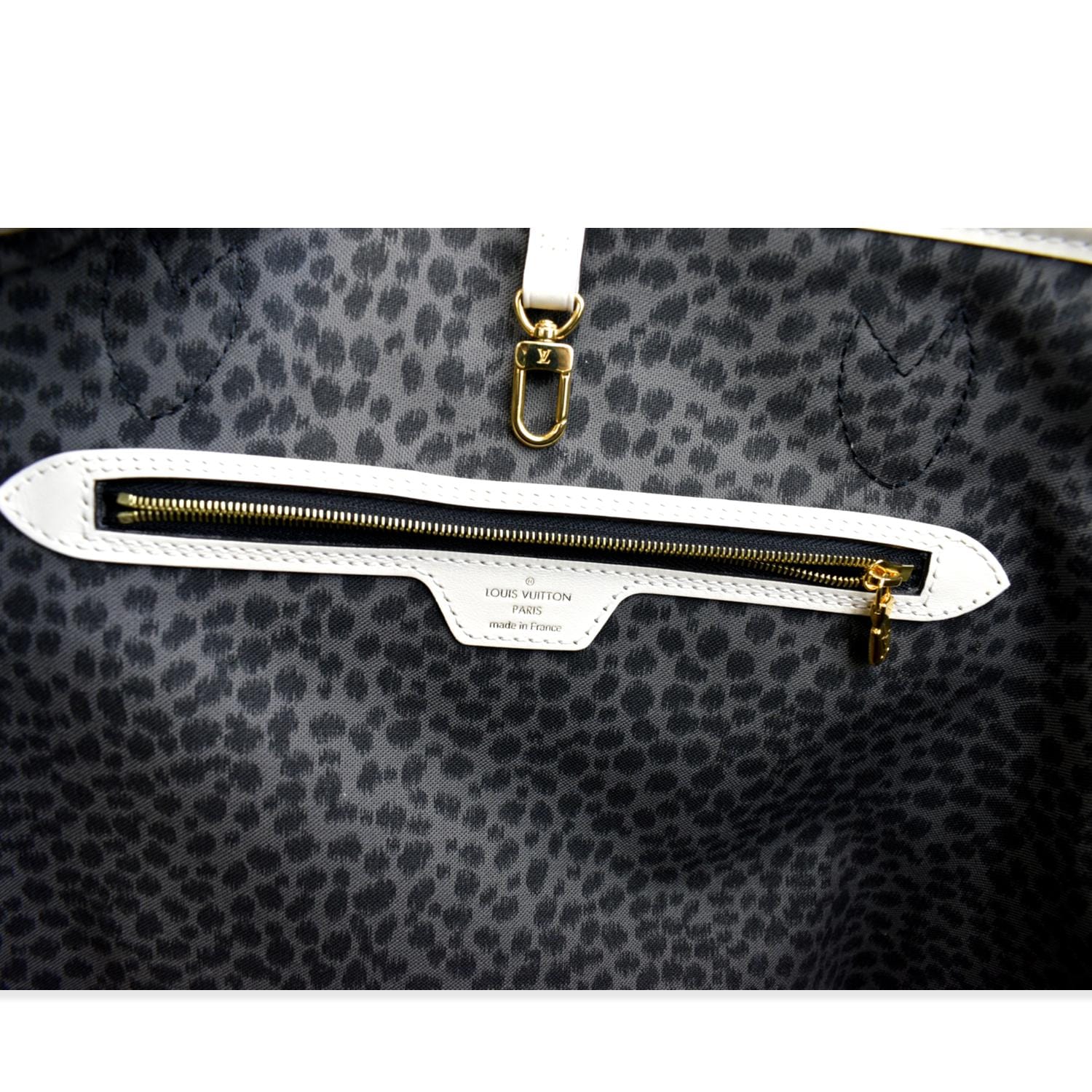 LOUIS VUITTON Neverfull MM Wild At Heart Monogram Canvas Tote Bag Cream