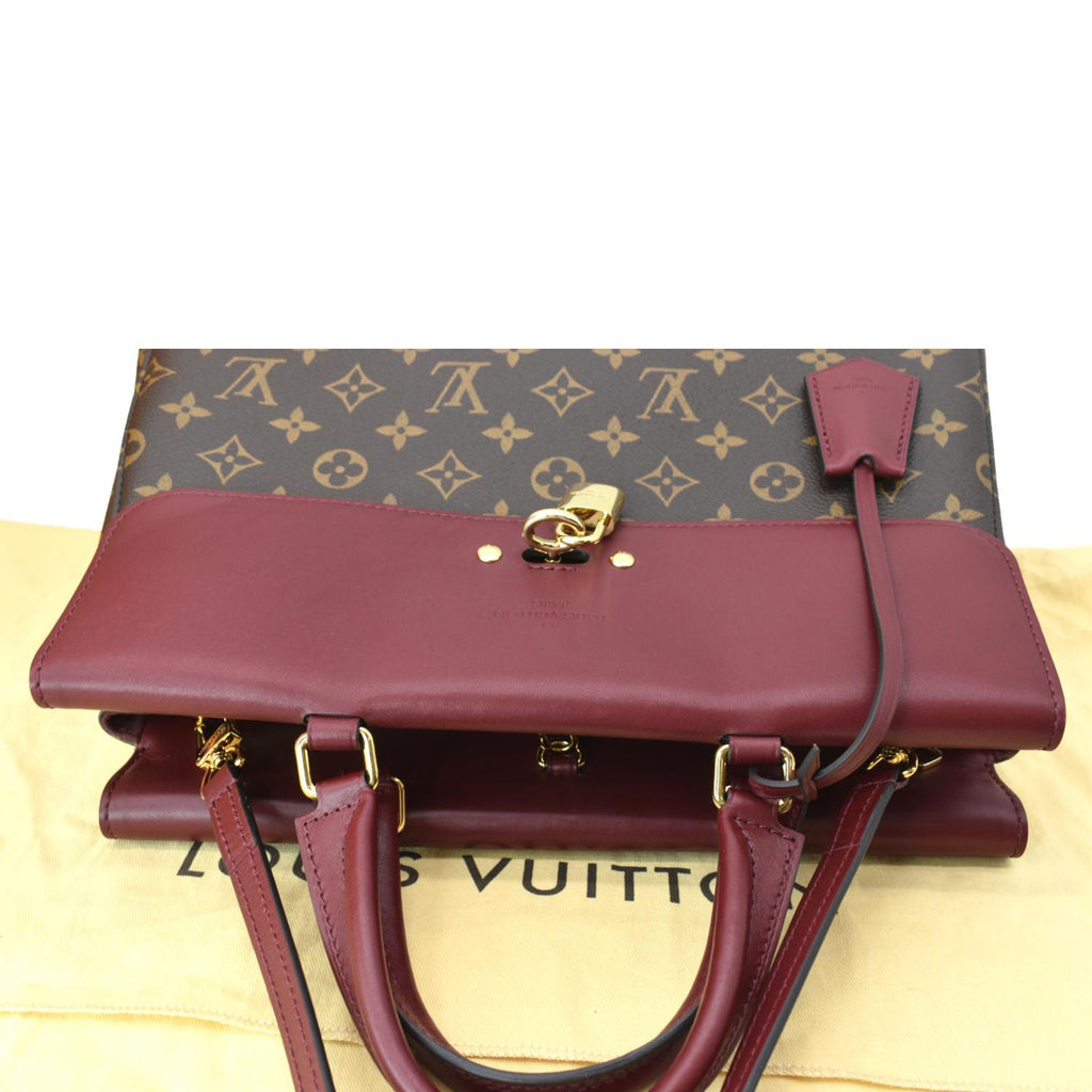 LOUIS VUITTON Venus Monogram Canvas 2way Shoulder Bag Red