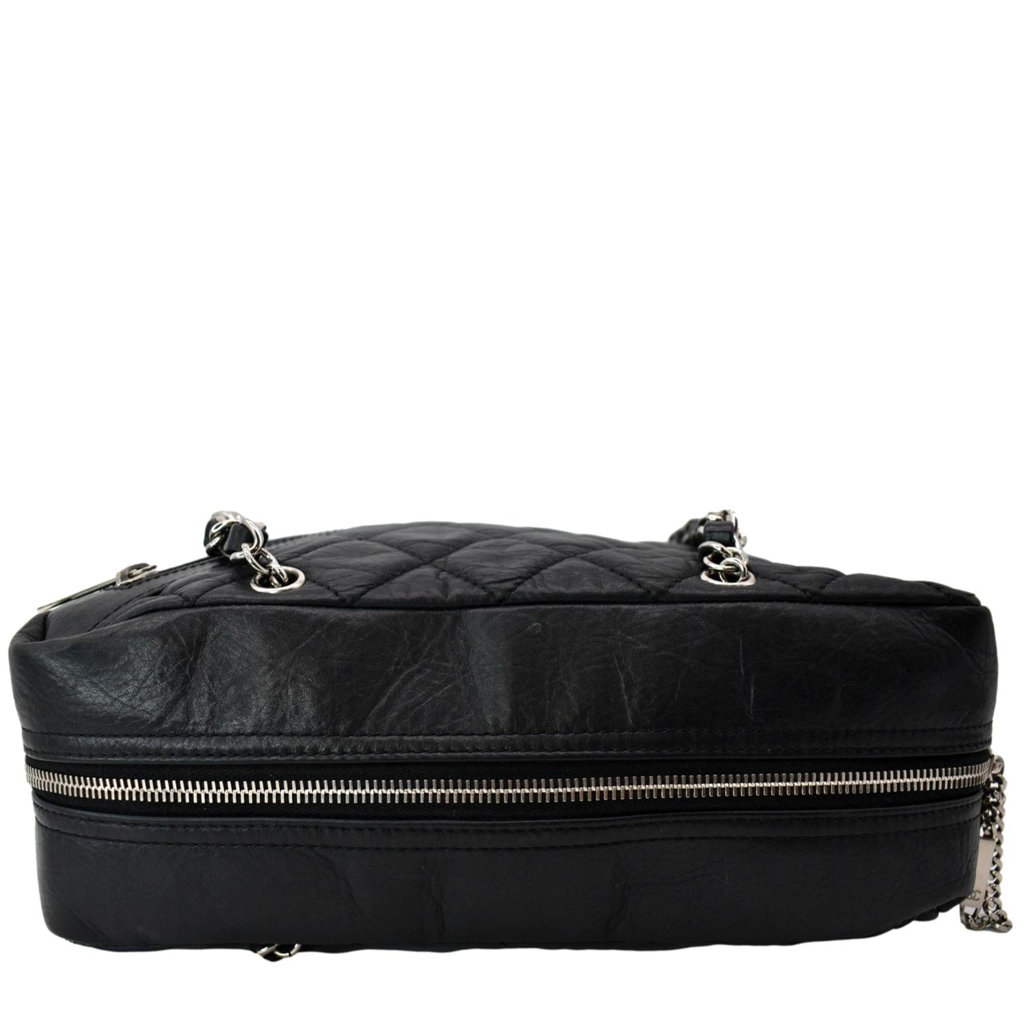 CHANEL Vintage Leather Chain Shoulder Bag Black