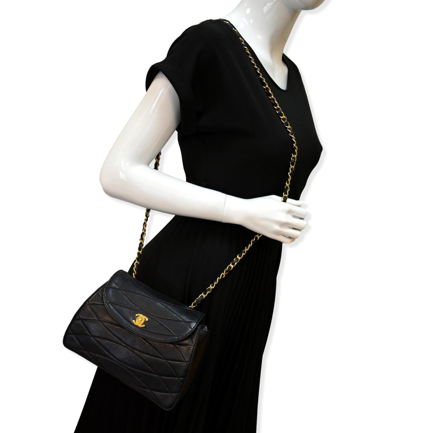 CHANEL Rare Wave GHW CC Flap Vintage Lambskin Shoulder Bag Black