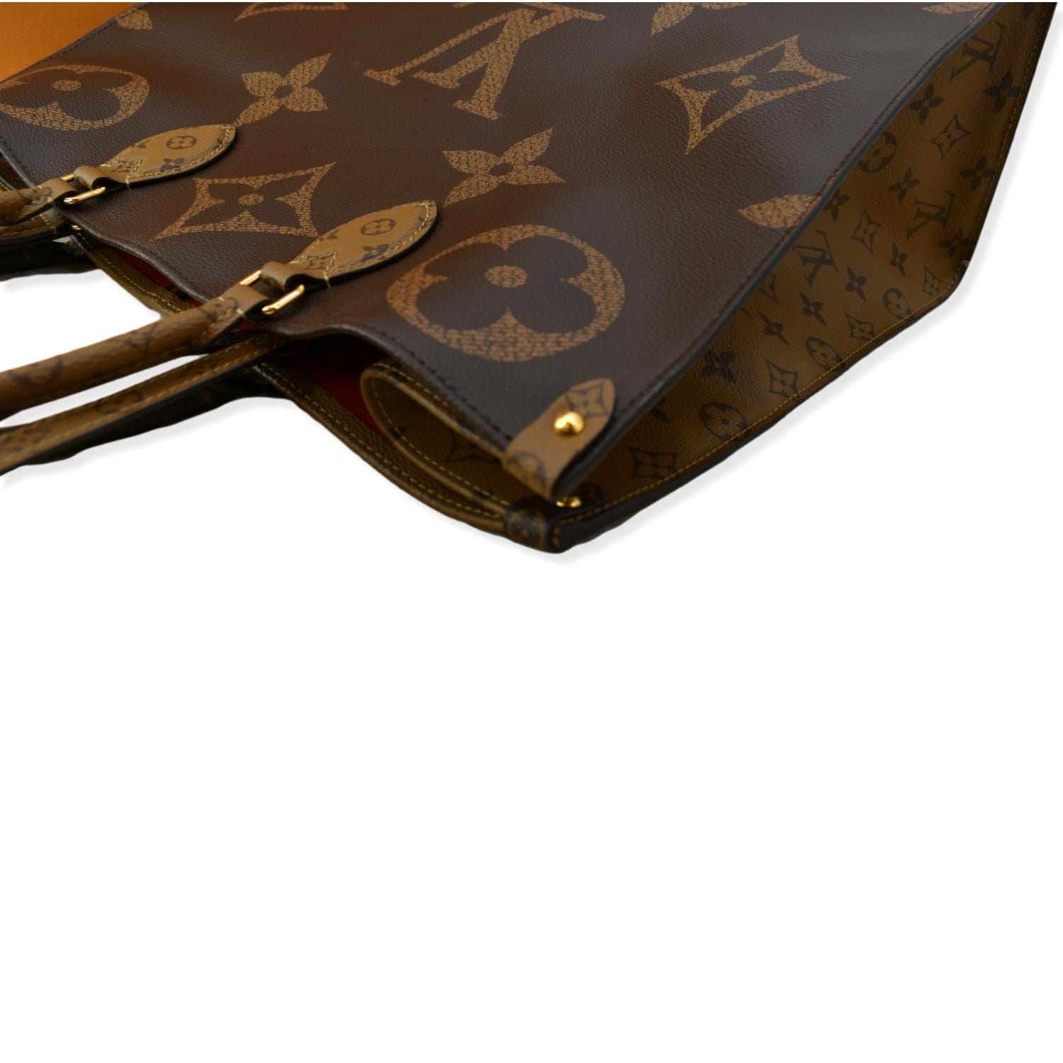 LOUIS VUITTON Onthego GM Giant Monogram Canvas Tote Shoulder Bag Brown