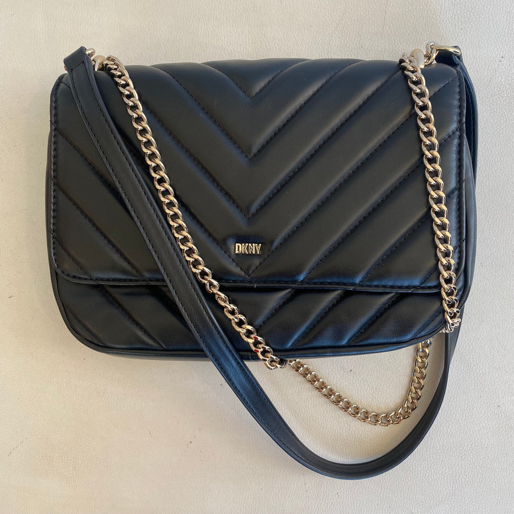 DKNY Veronica Large Chevron Quilted  Flap Chain Shoulder Bag/Crossbody in Black