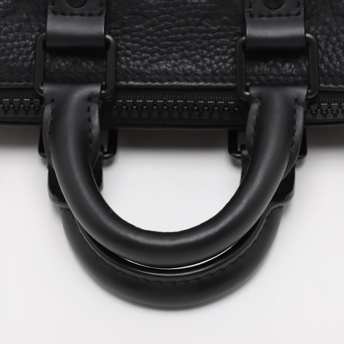 Louis Vuitton Noir Monogram Taurillon Leather Keepall Bandouliere 25 [Clearance Sale]
