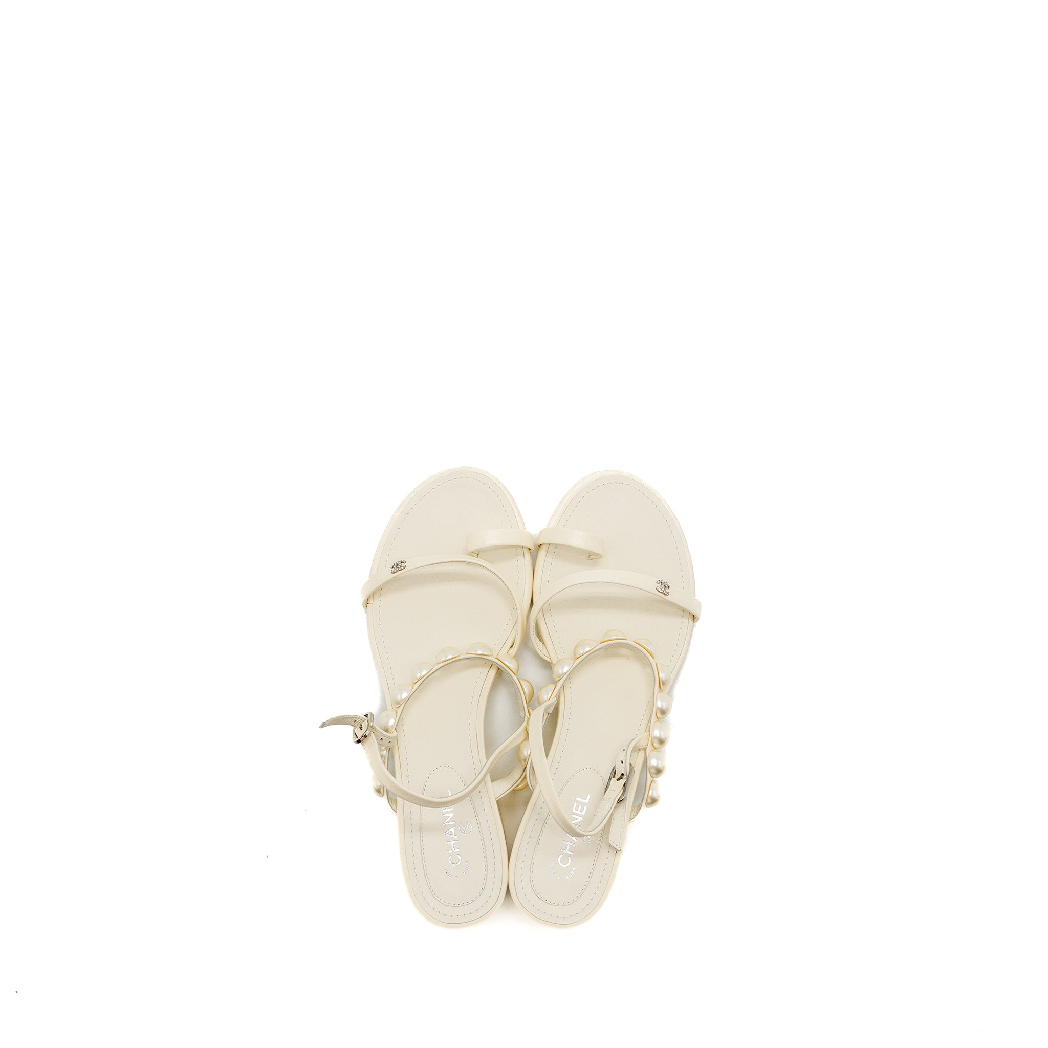 Chanel Size 38.5 Pearl Sandal Leather White