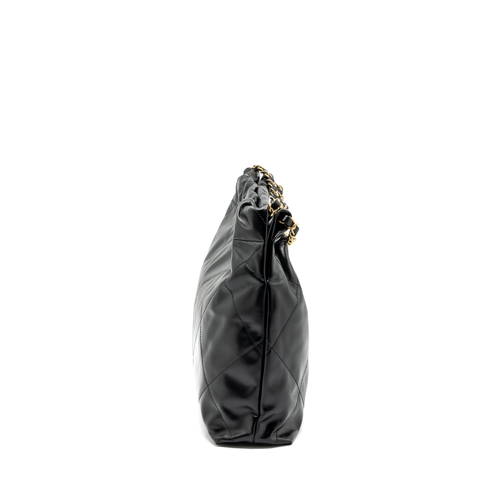 Chanel 24C 22 Bag Calfskin Black  (microchip)
